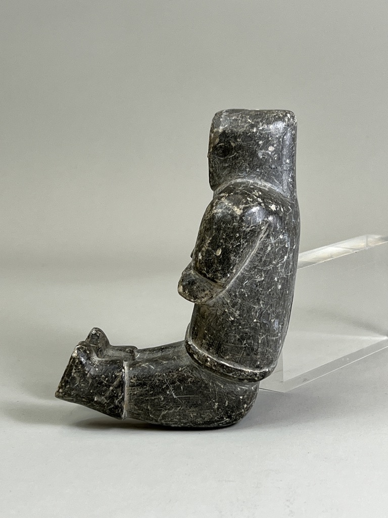 An Inuit Stone Figurine. Artic Canada ca. 1940's - Image 4 of 13