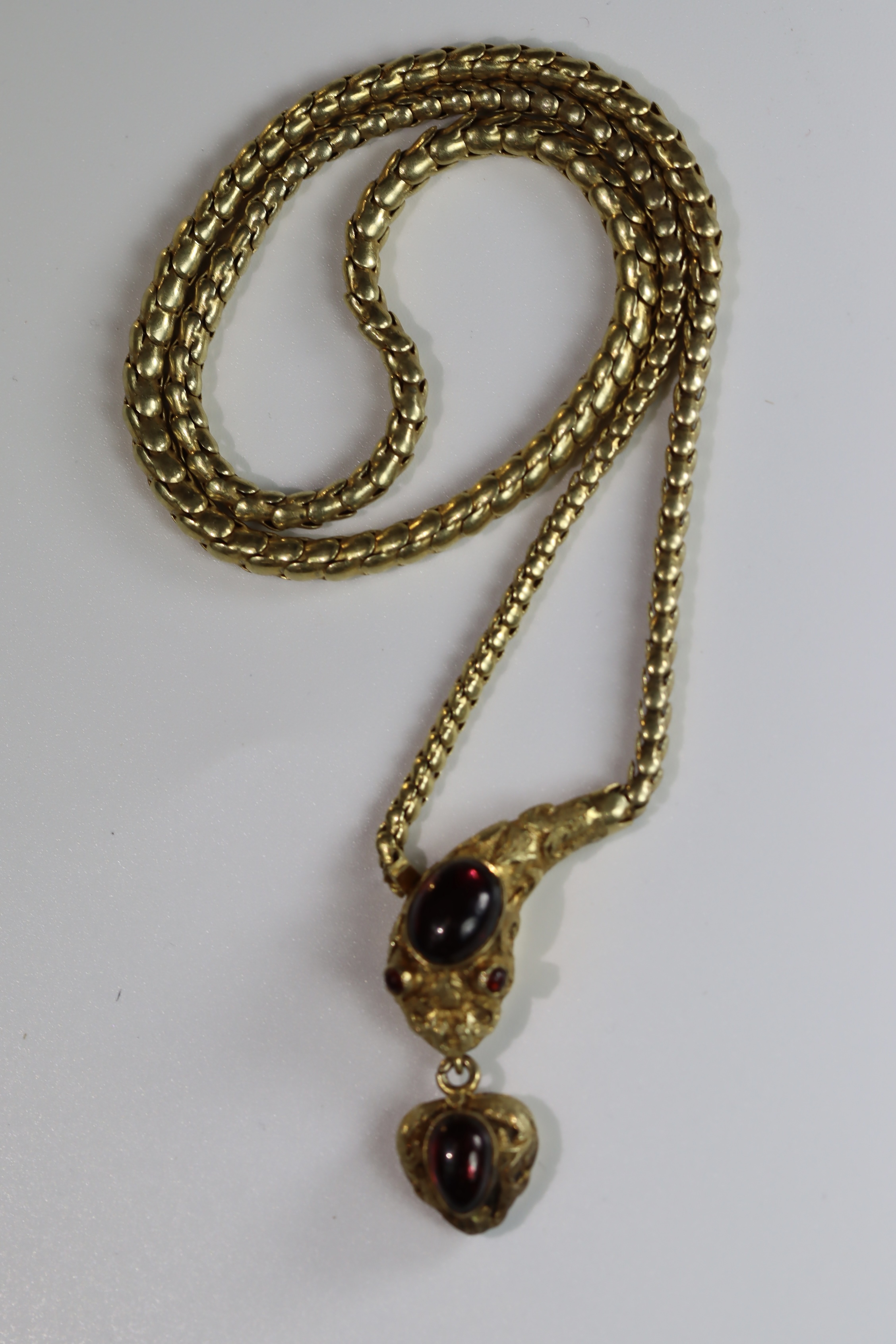 An Attractive Antique Cabochon Garnet and Yellow Gold Snake Pendant, circa 1870,the head formed from - Image 5 of 10