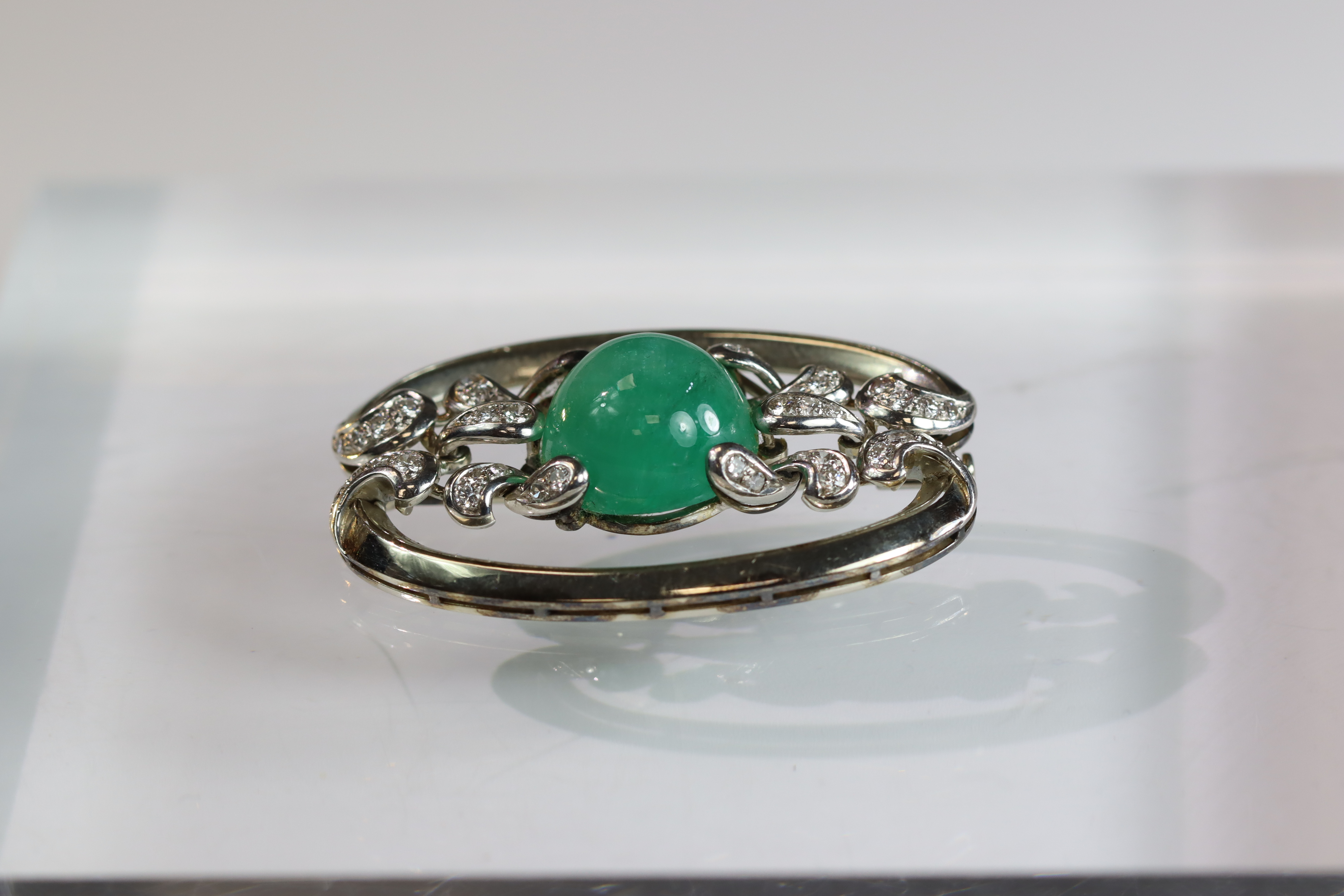 An Impressive 1940s Cabochon Emerald Diamond Brooch, set to the centre with a circular cabochon - Image 4 of 12