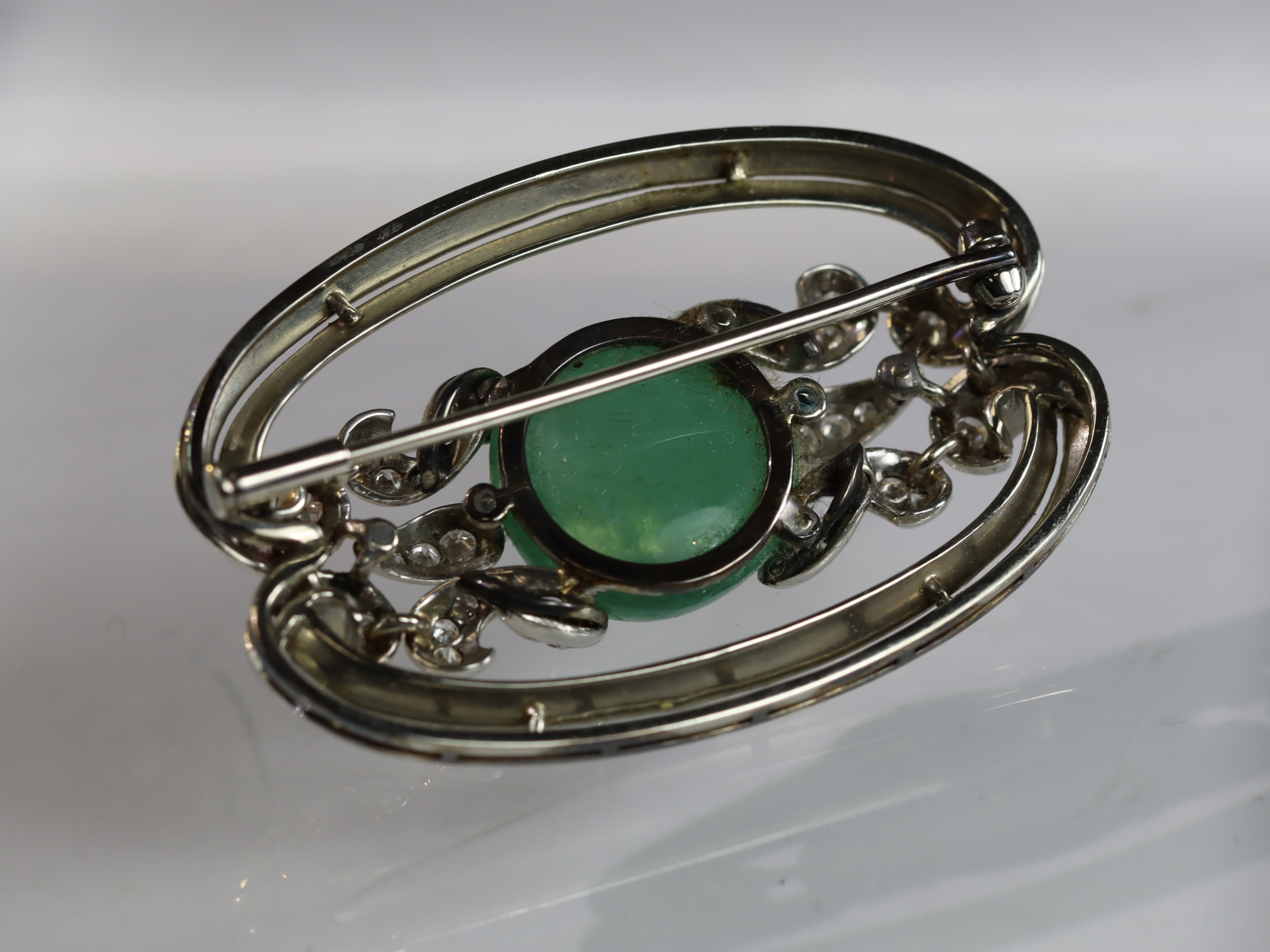 An Impressive 1940s Cabochon Emerald Diamond Brooch, set to the centre with a circular cabochon - Image 10 of 12