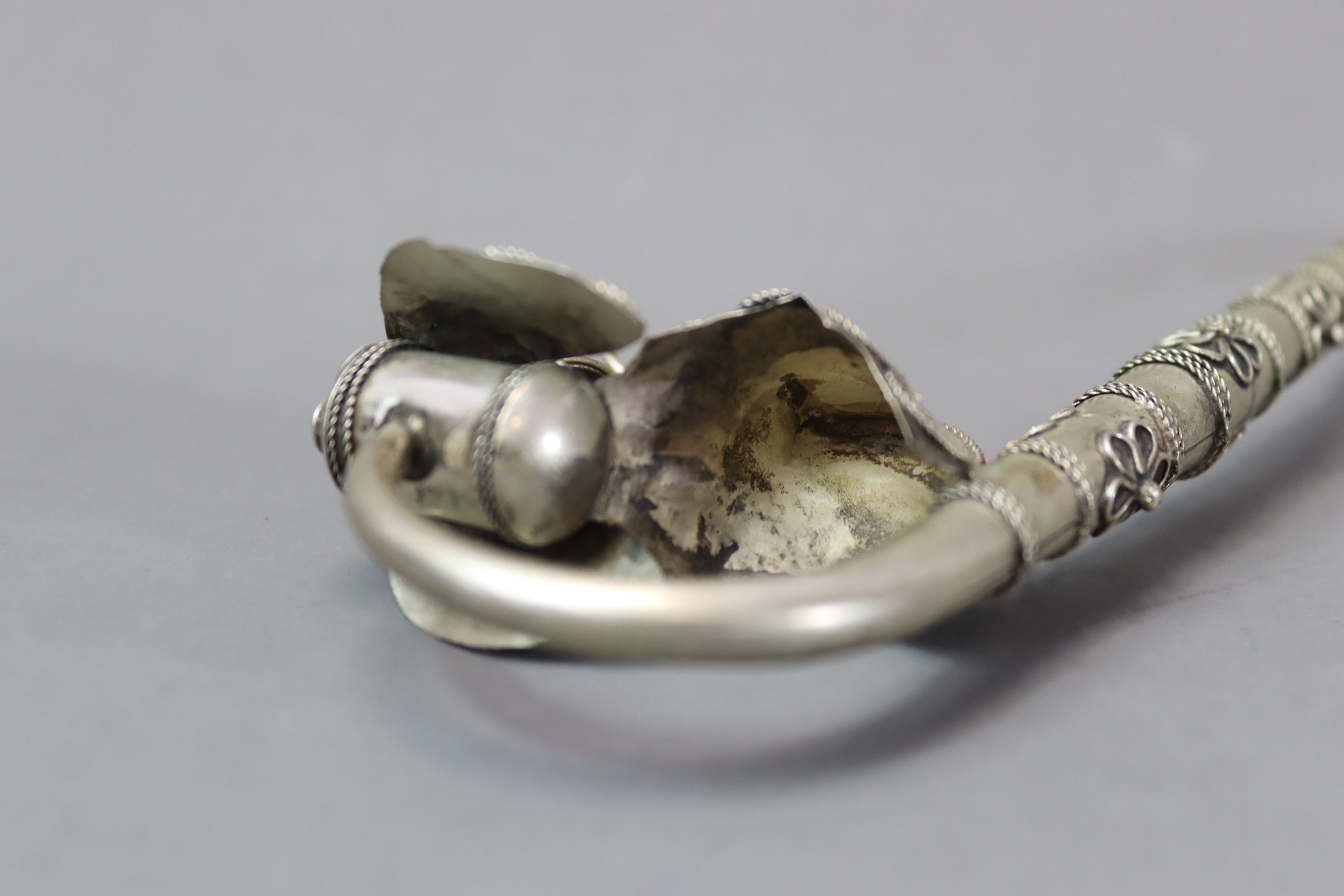 Two Phoenix shaped white metal Pipes, possibly Ottoman - Image 5 of 12