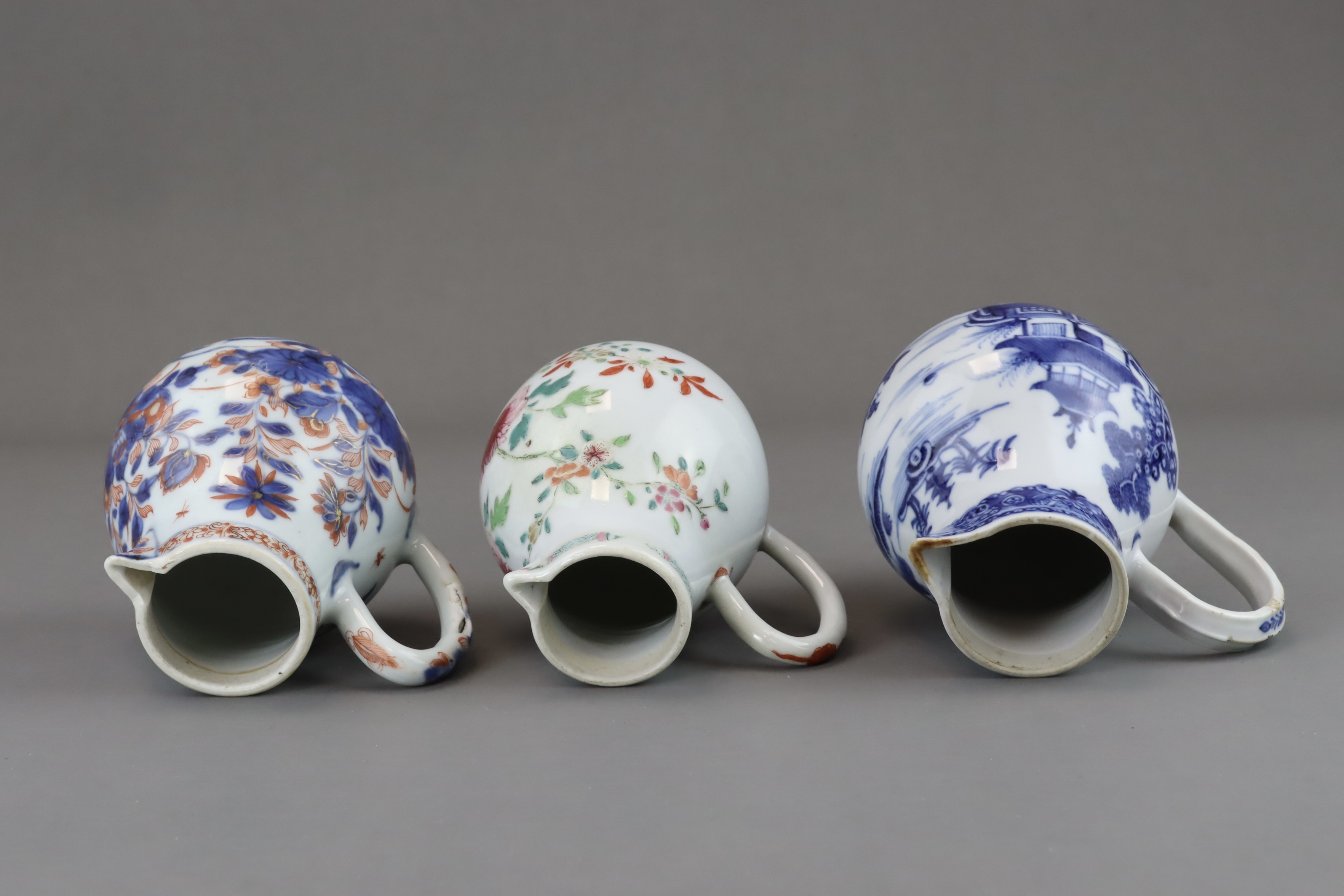 Three Blue and White and 'famille rose' Milk Jugs, 18th century - Image 9 of 10