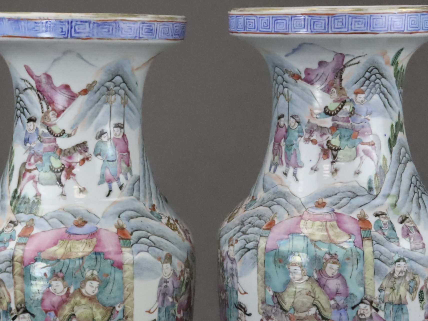A Pair of 'famille rose' Warrior Vases, 19th century, - Bild 3 aus 18