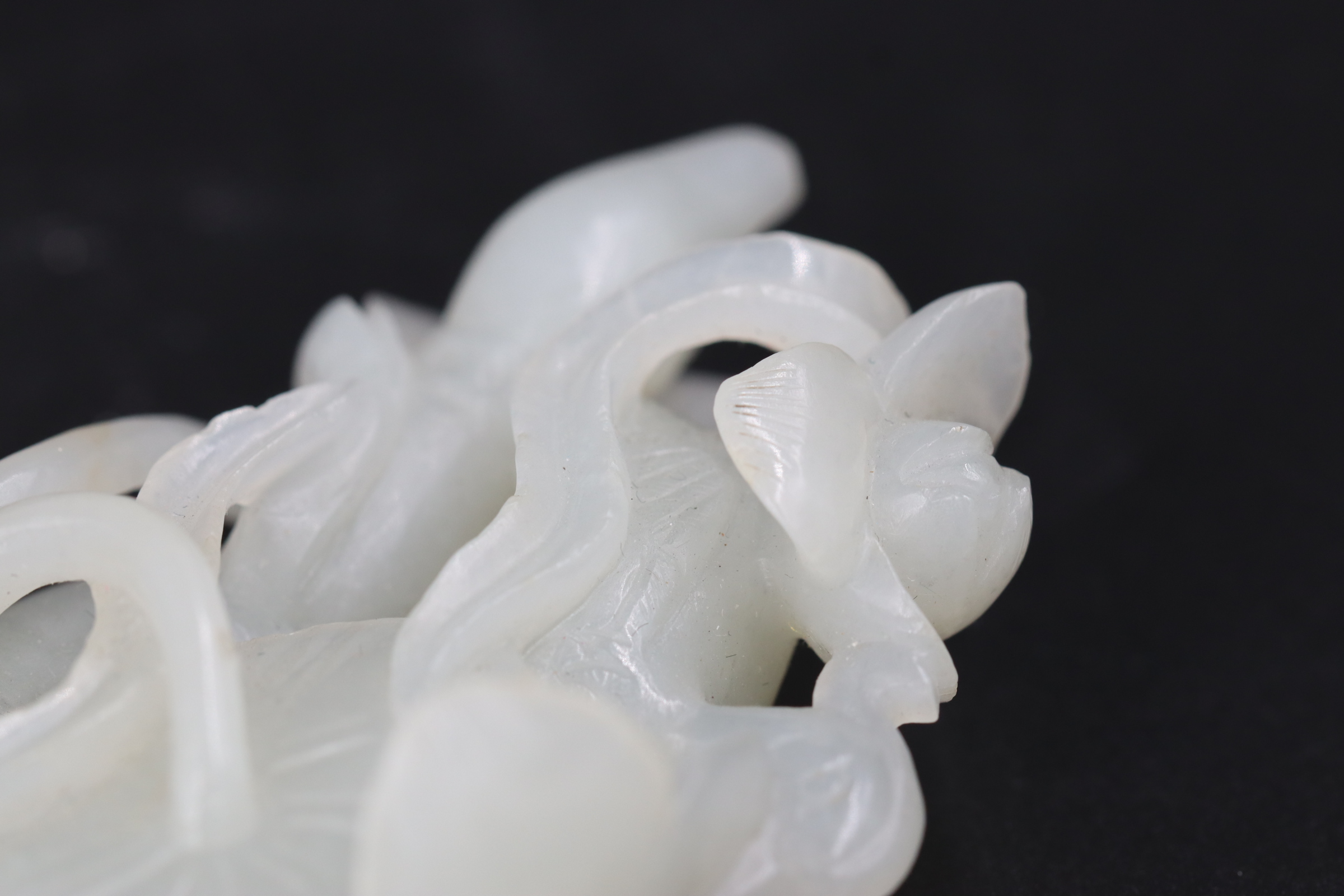 A White Jade Lotus Flower and Root, Qing dynasty - Image 4 of 12