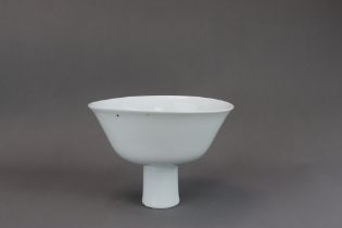 A White Glazed Stemcup, 18th/19th century century,