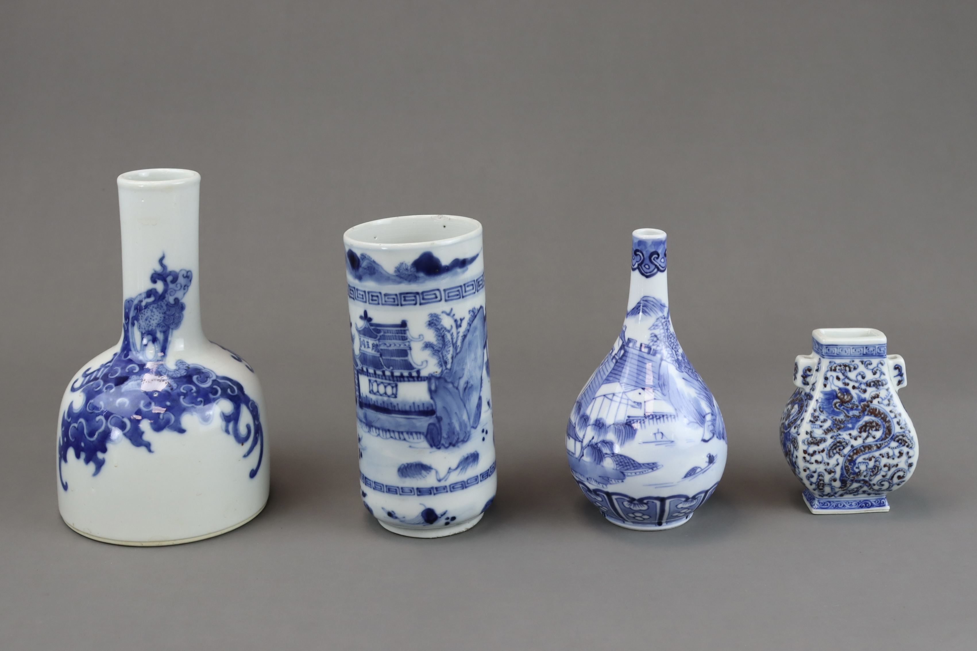 Four Blue and White Vases, 19th century - Image 4 of 6
