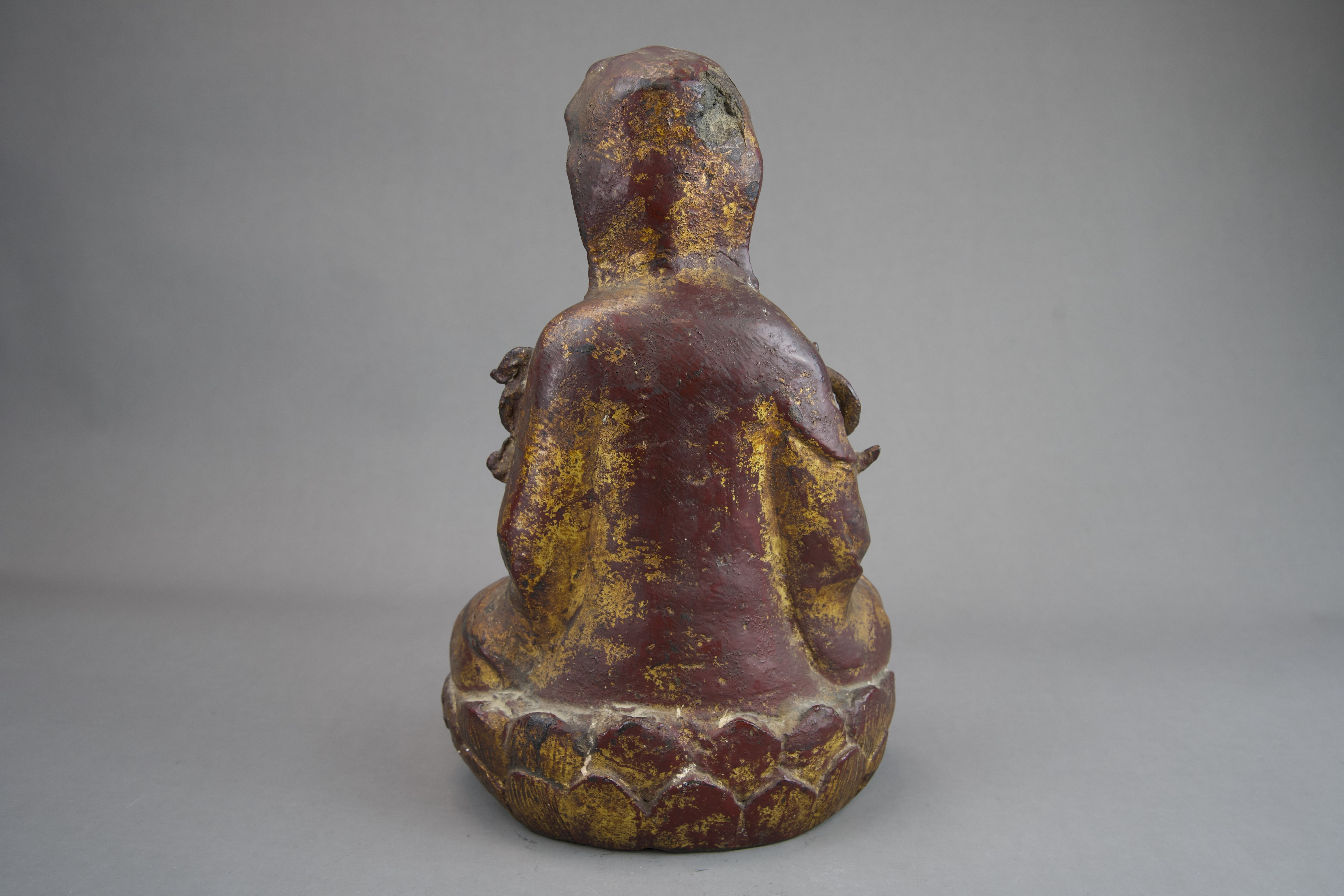 A Lacquered Bronze Seated Guanyin, Ming dynasty, - Image 6 of 7