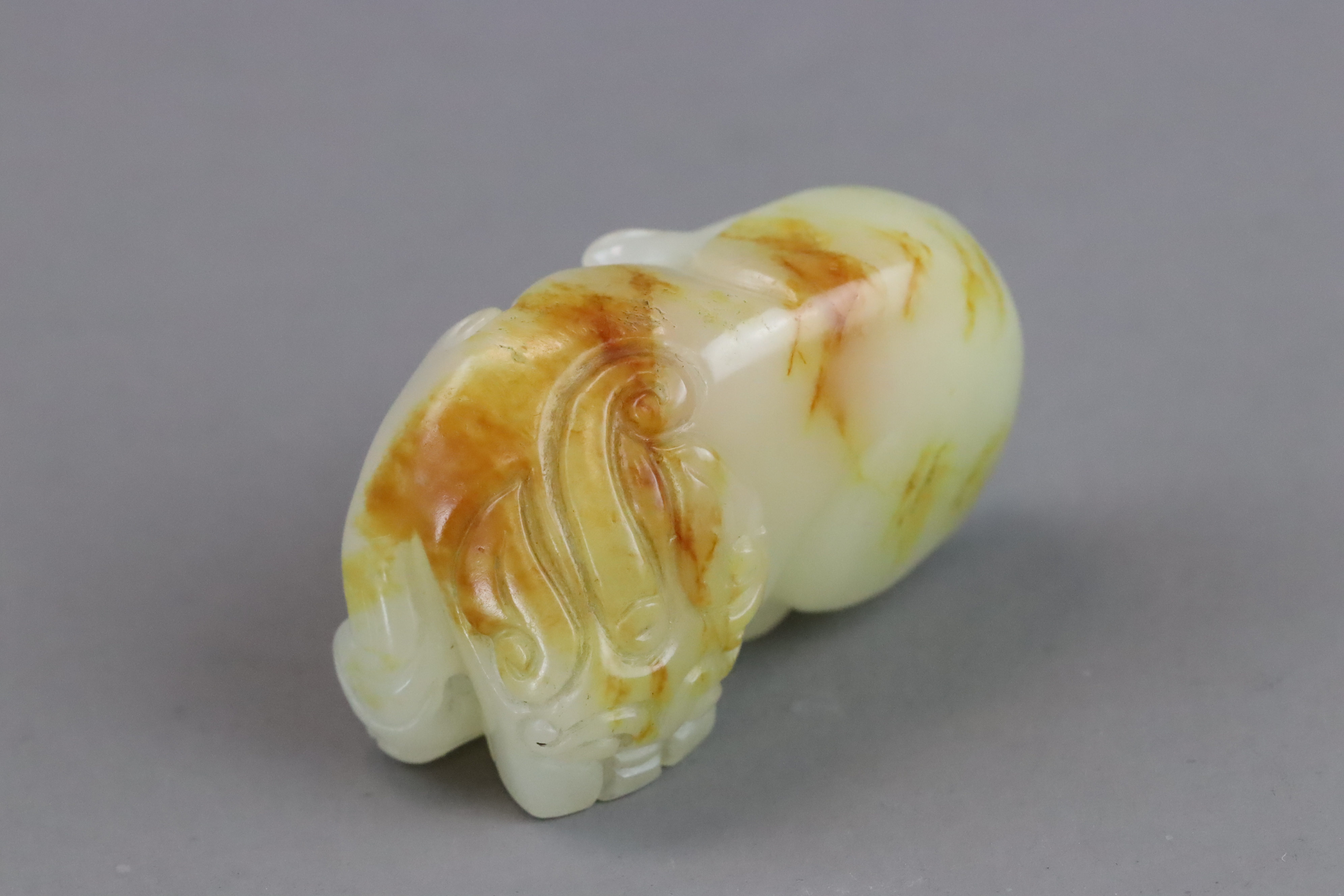 A Celadon Jade Seated Qilin, early Qing dynasty, - Image 8 of 10