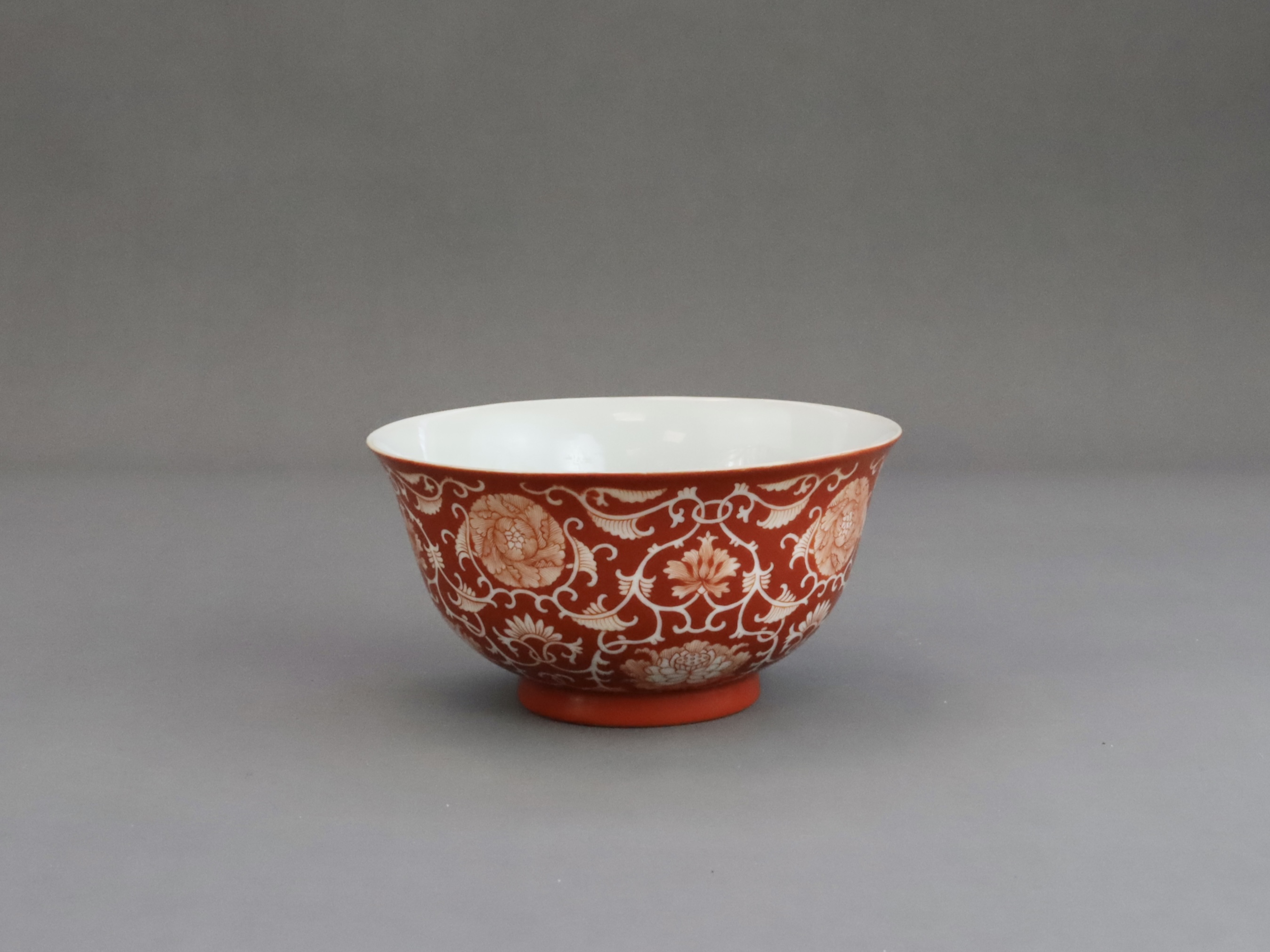 A Coral ground Lotus Scroll Bowl, six character Qianlong seal mark in underglaze blue and of the per - Image 2 of 8
