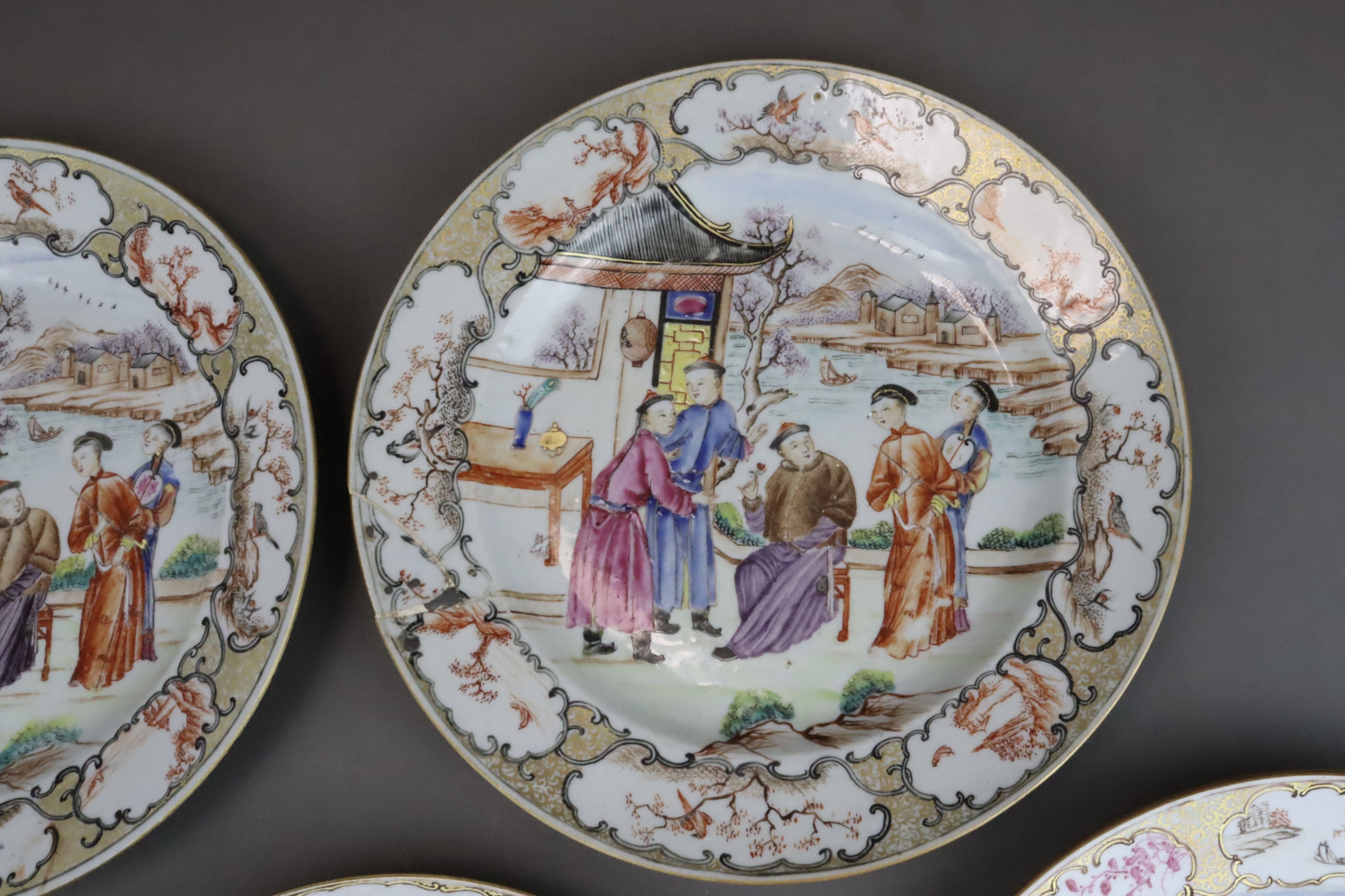 A Set of 9  Blue and White and 'famille rose' Plates, Qianlong - Image 6 of 11