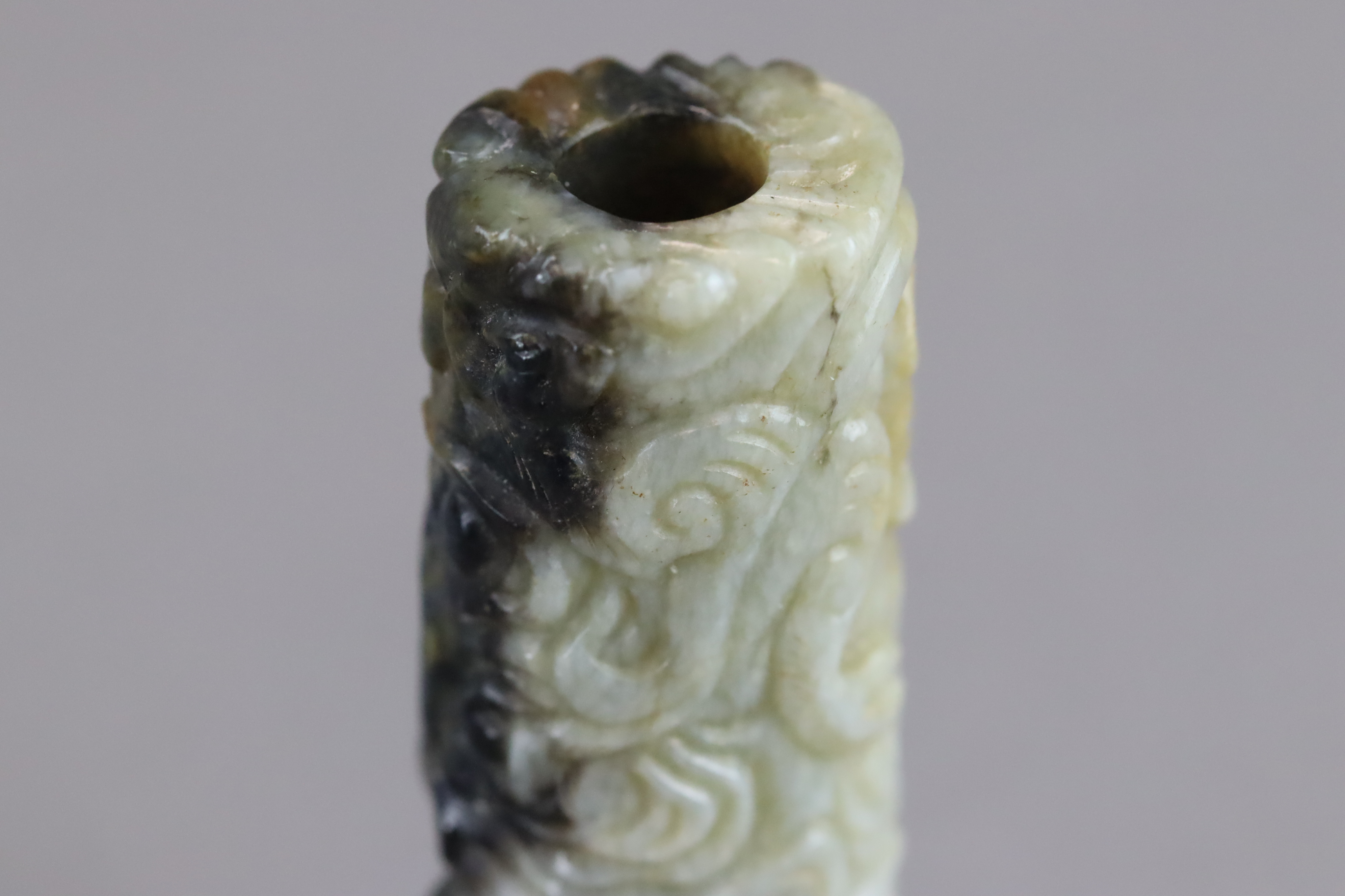 A Black and Celadon Jade Cylinder carved with  Chilong, Ming dynasty - Image 2 of 9