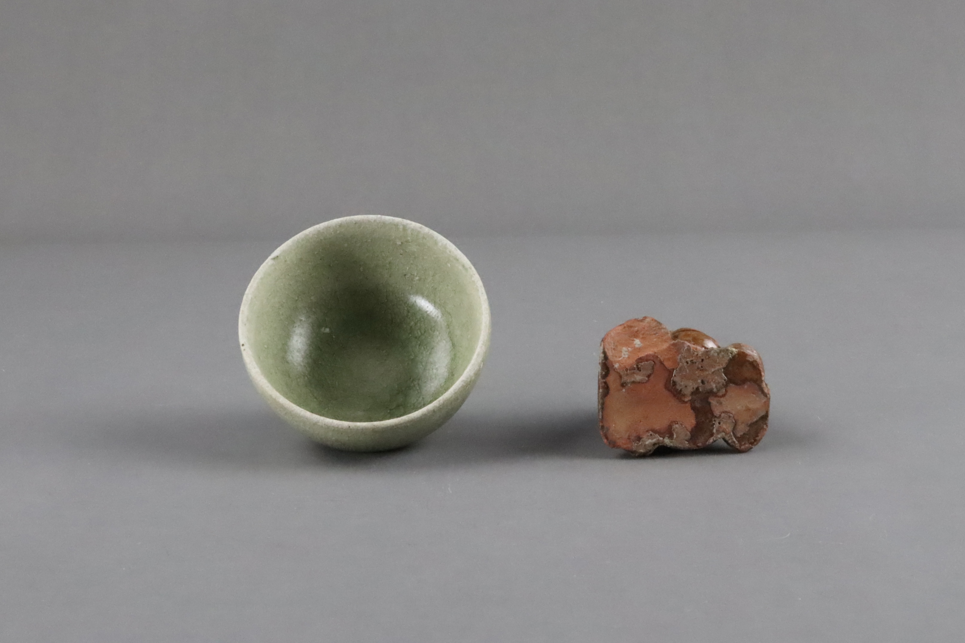 An Amber-glazed Figure and A Celadon Cup, Han dynasty and Sui dynasty - Image 8 of 9