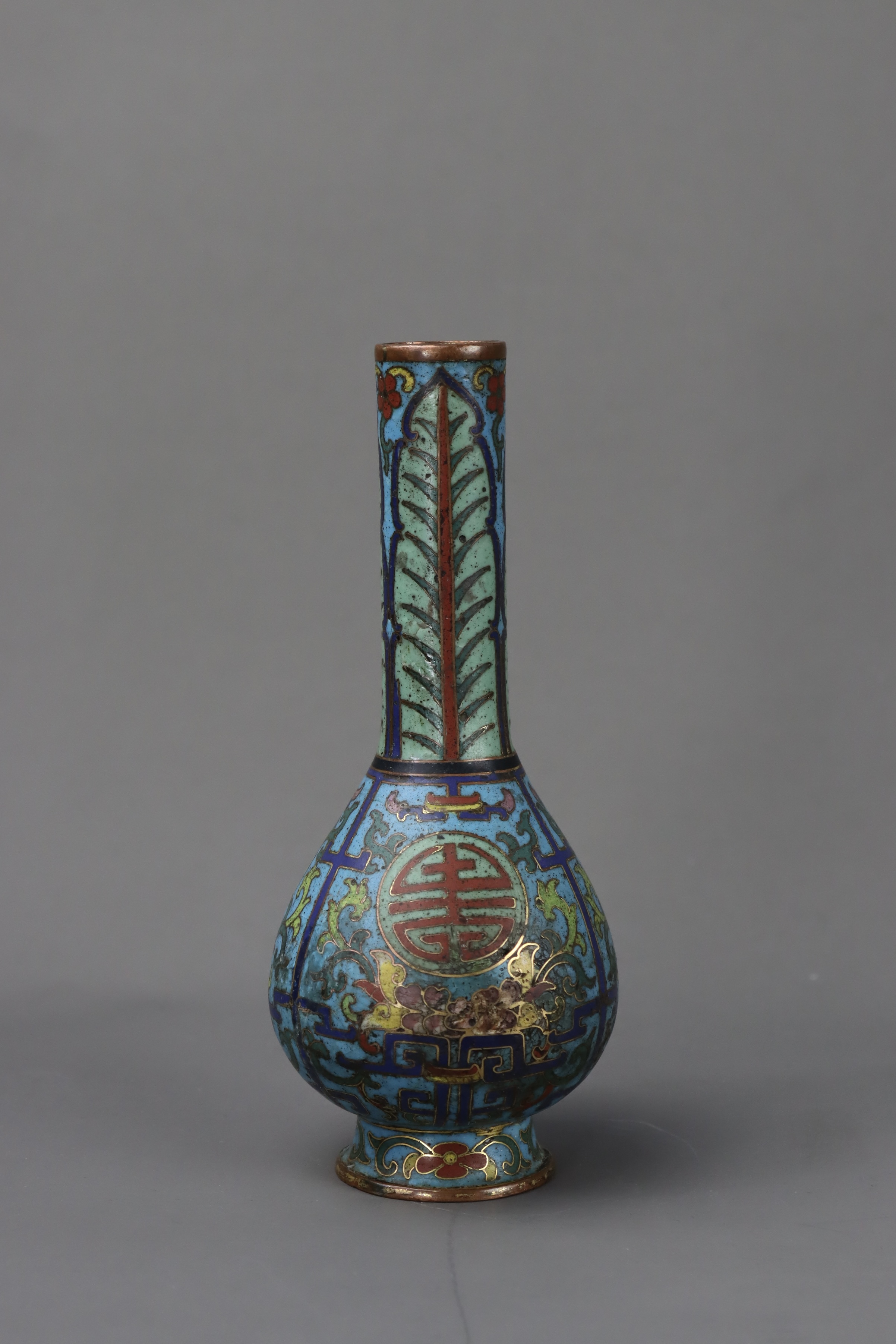 A Cloisonne Bottle Vase, Qianlong, - Image 4 of 7