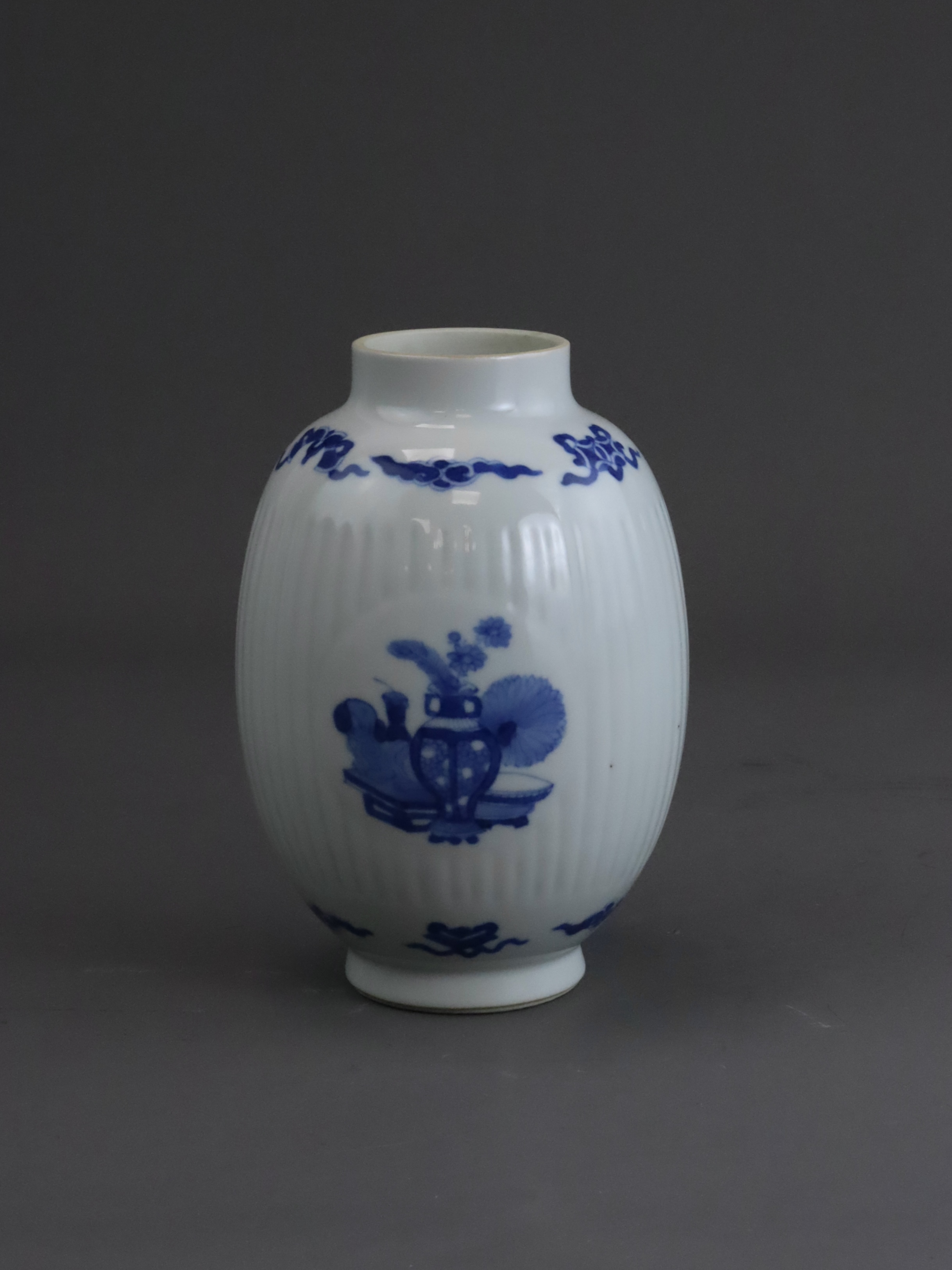 A Blue and White Inscribed Jar, possibly Kangxi, - Image 4 of 8