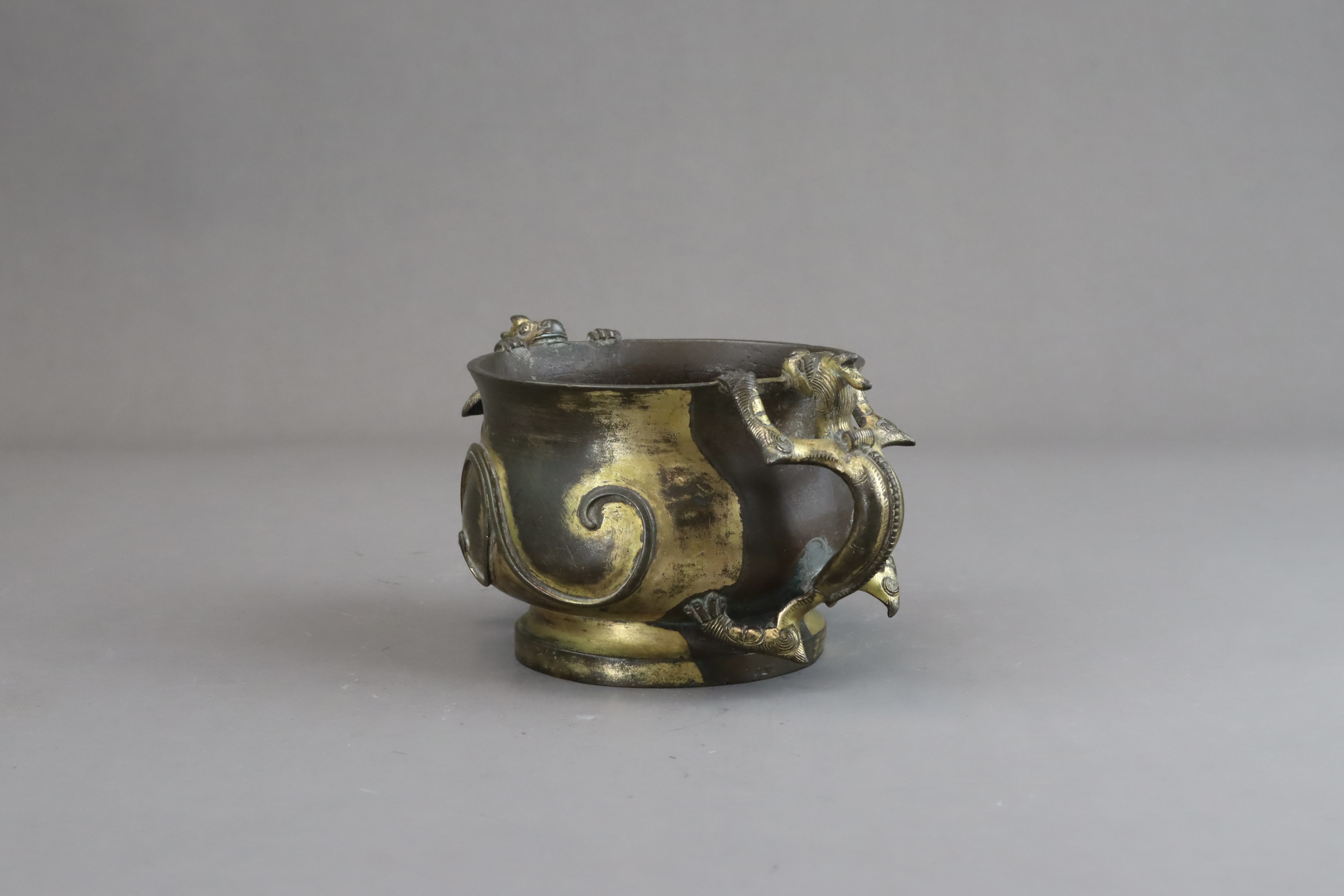 A Gilt Bronze Dragon Handled Censer, gui, Ming dynasty - Image 3 of 7