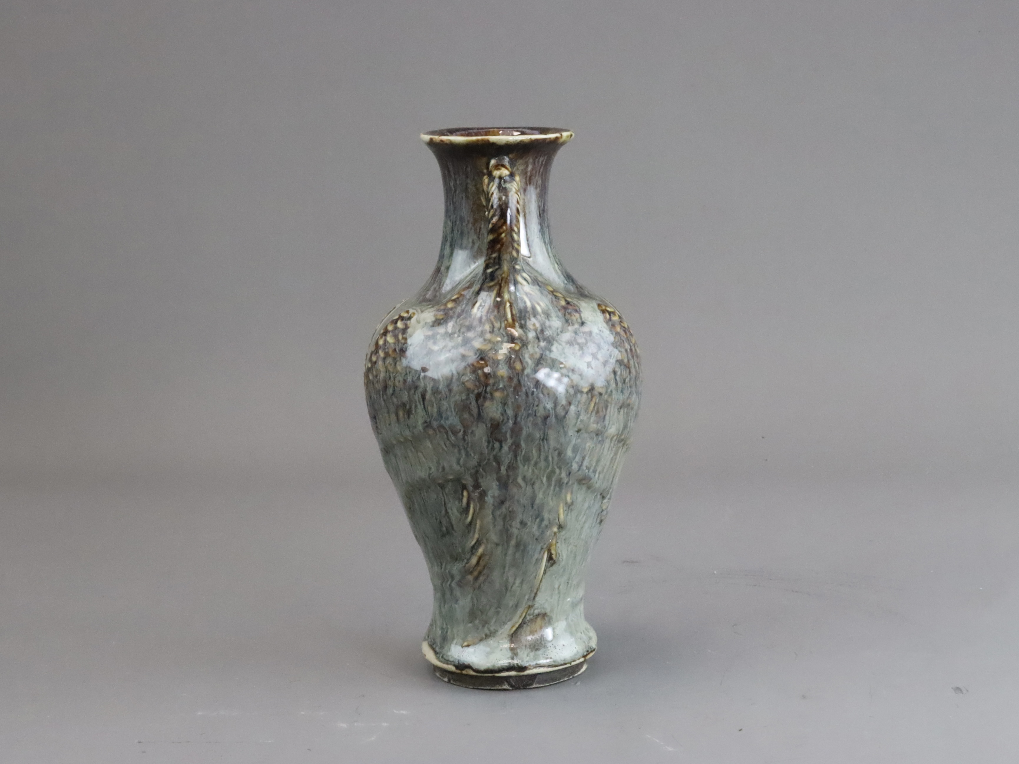 A Shiwan Moulded Vase, late Qing dynasty - Image 2 of 6