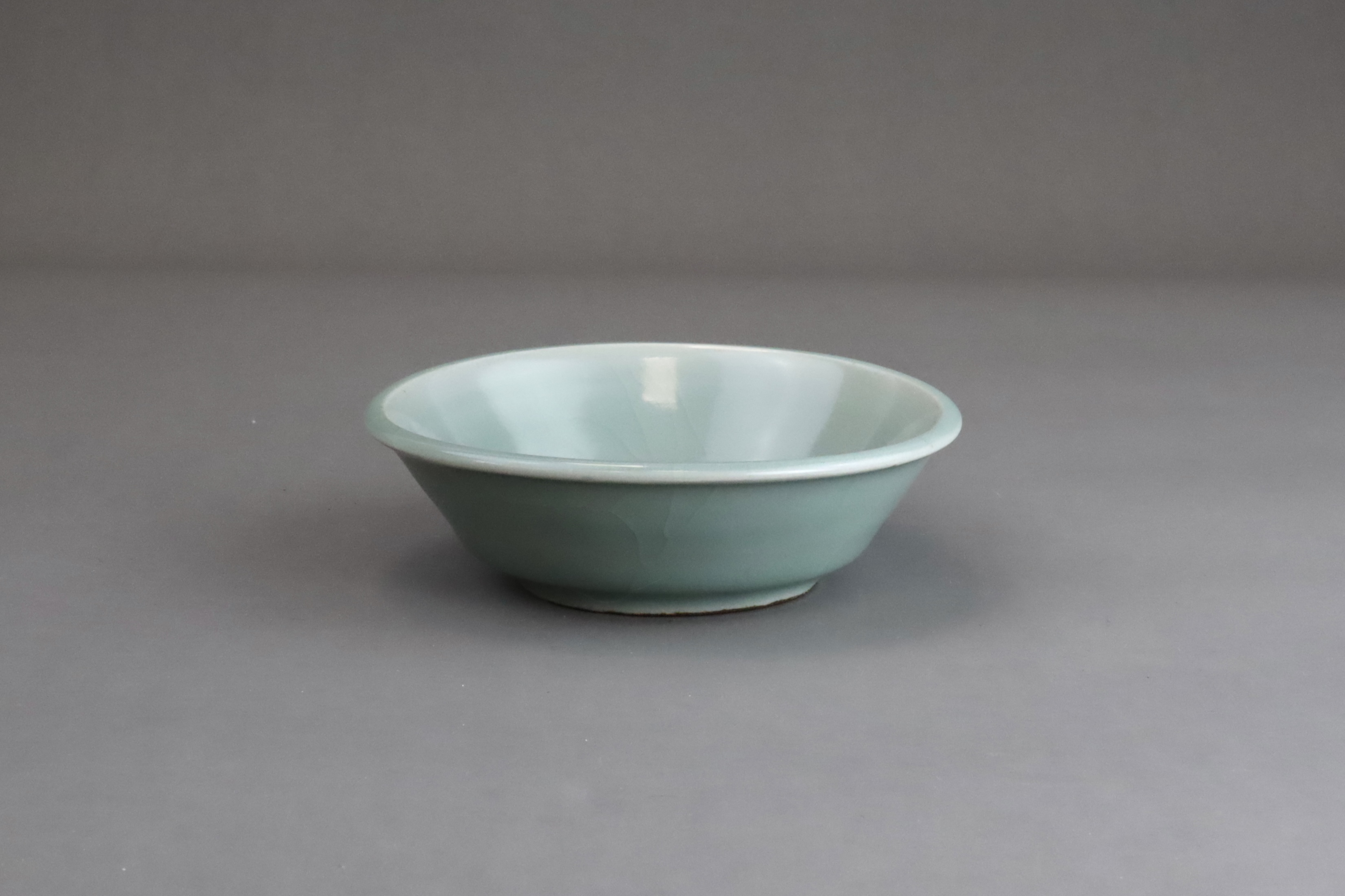 A Longquan Celadon Brushwasher, Song dynasty - Image 3 of 8