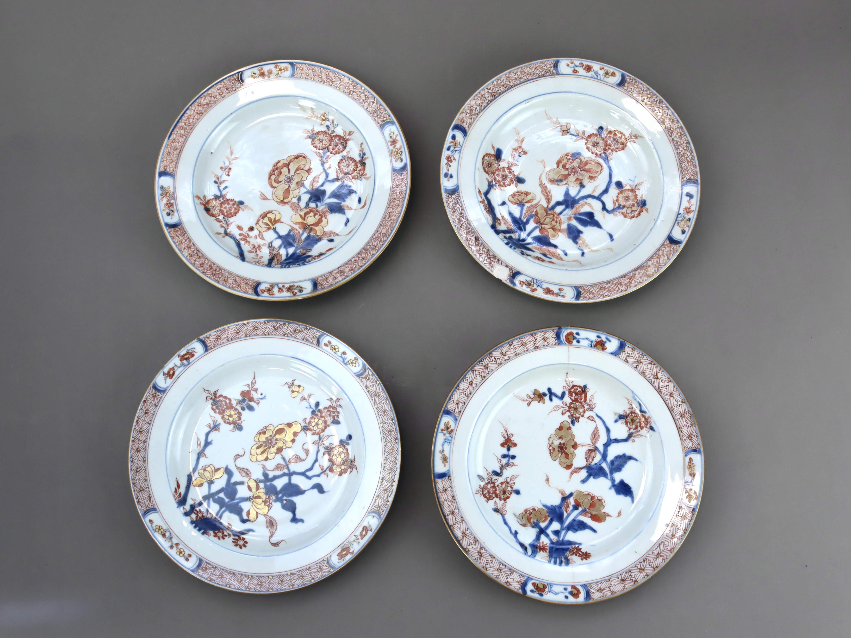 A Set of Thirteen Chinese Imari  Plates, Kangxi - Image 11 of 15