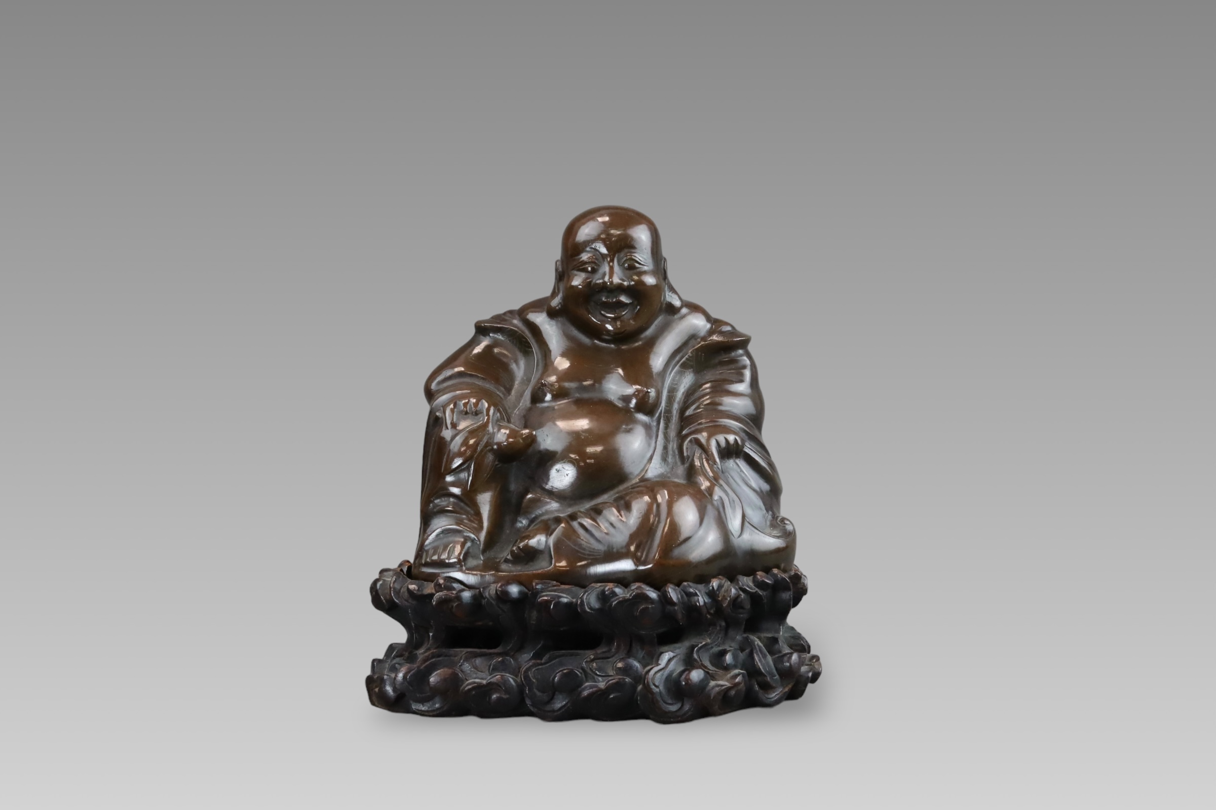 A Seated Inlaid Bronze Budai, Qing dynasty,