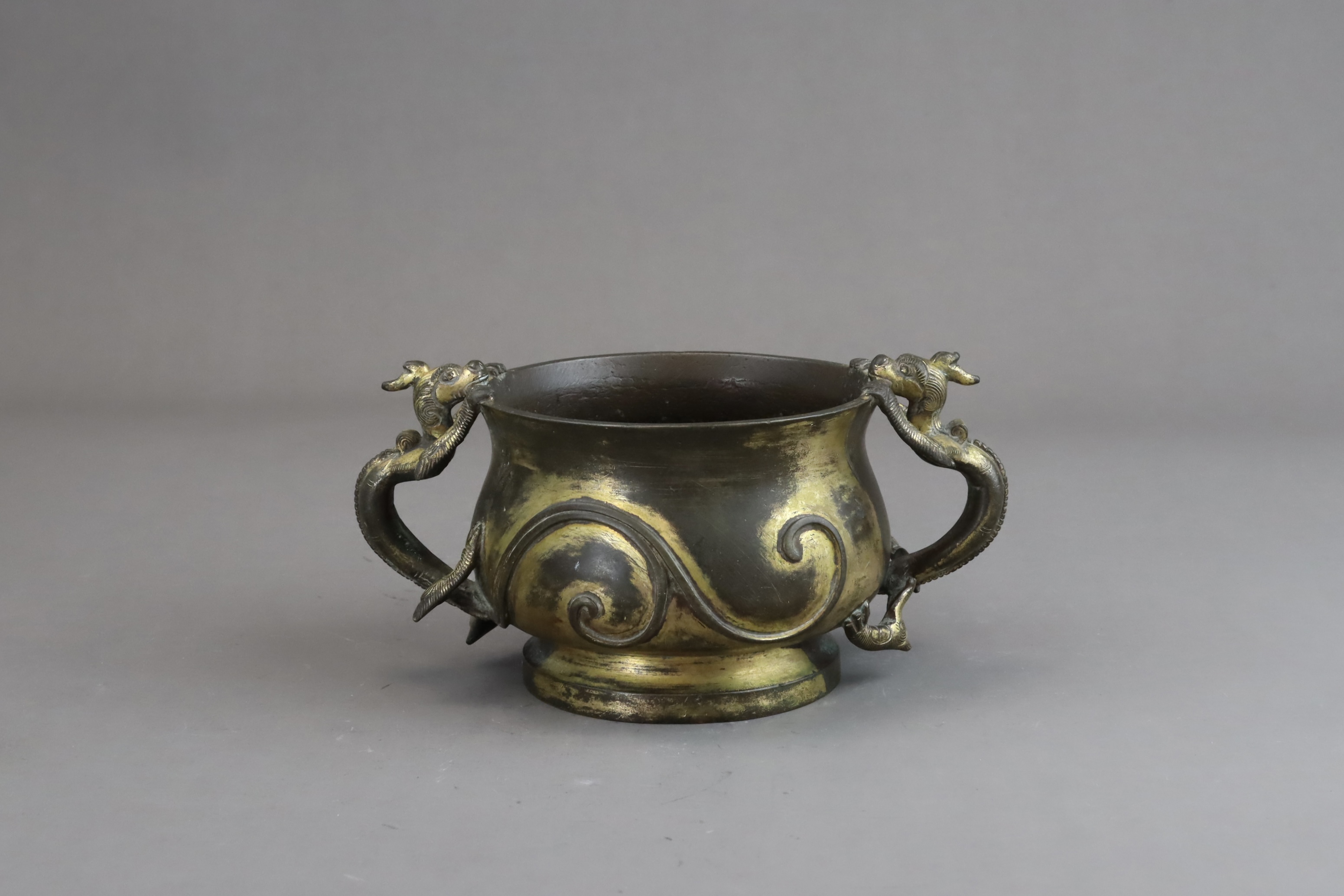 A Gilt Bronze Dragon Handled Censer, gui, Ming dynasty - Image 2 of 7