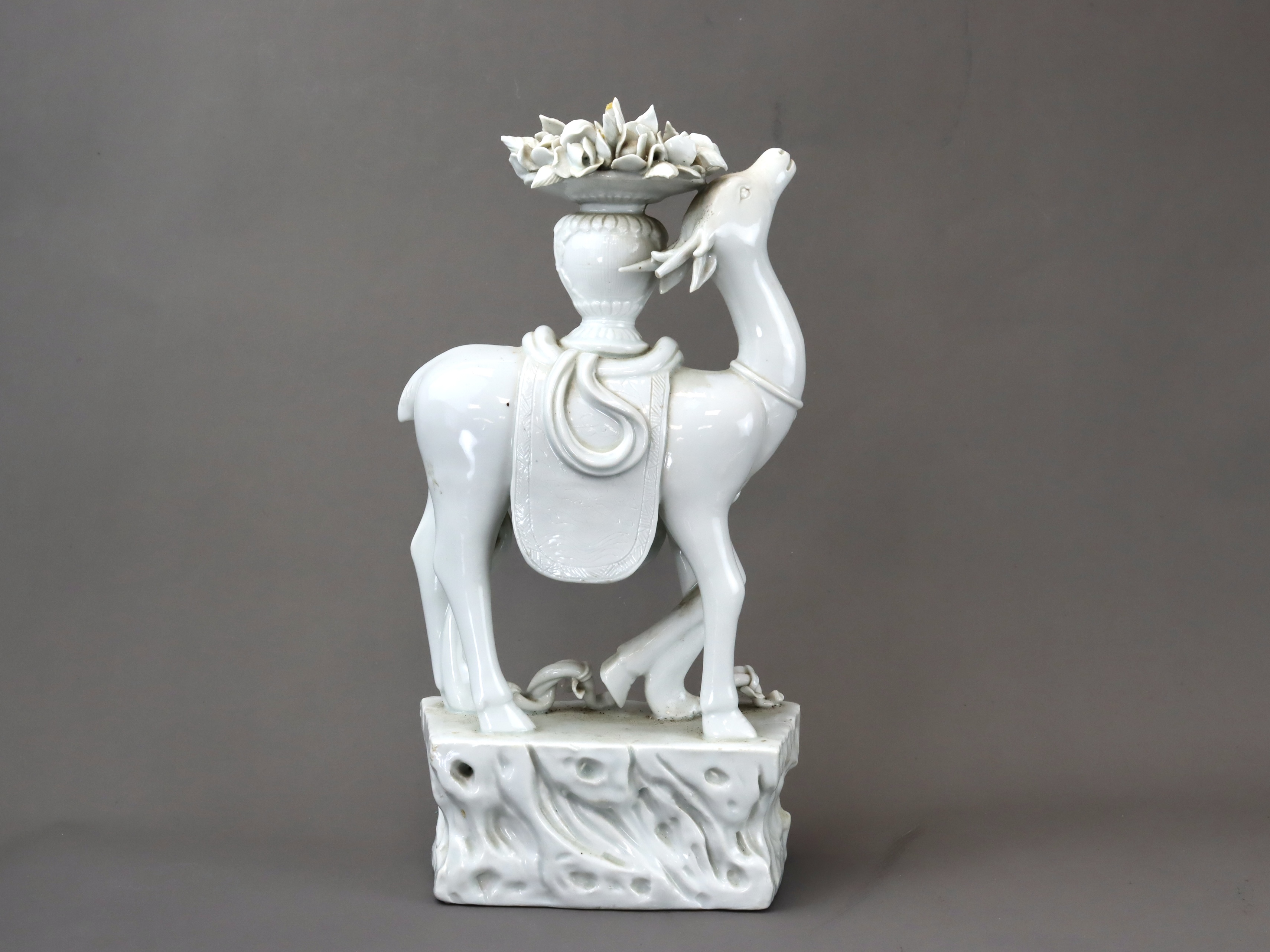 A 'blanc de chine' Deer, late Qing dynasty, - Image 4 of 7