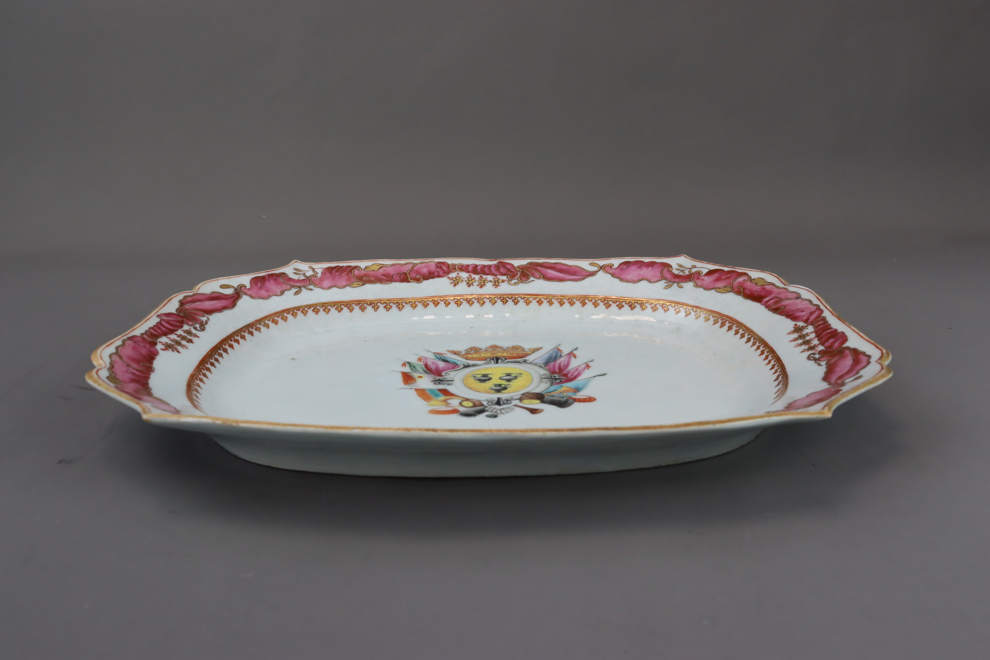 A 'famille rose' Armorial Meatdish, Qianlong - Image 5 of 6