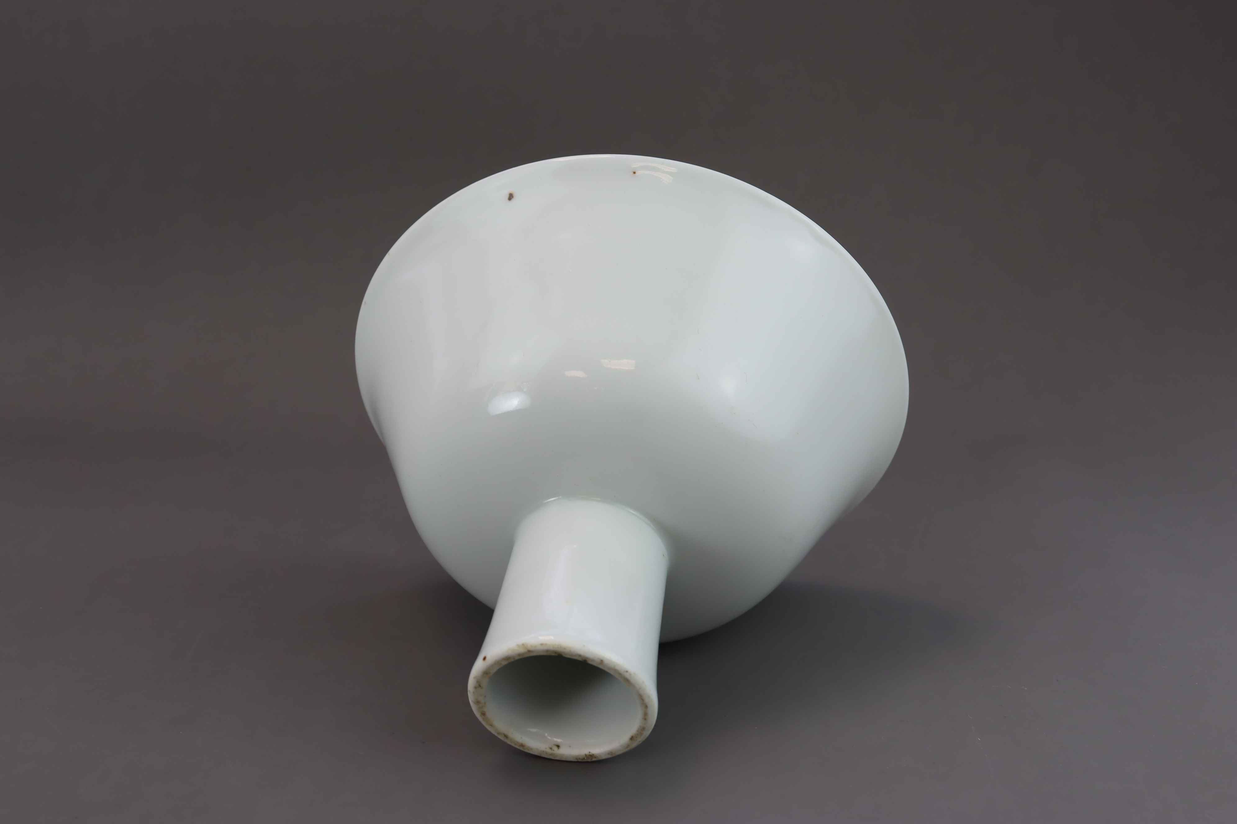 A White Glazed Stemcup, 18th/19th century century, - Image 6 of 6