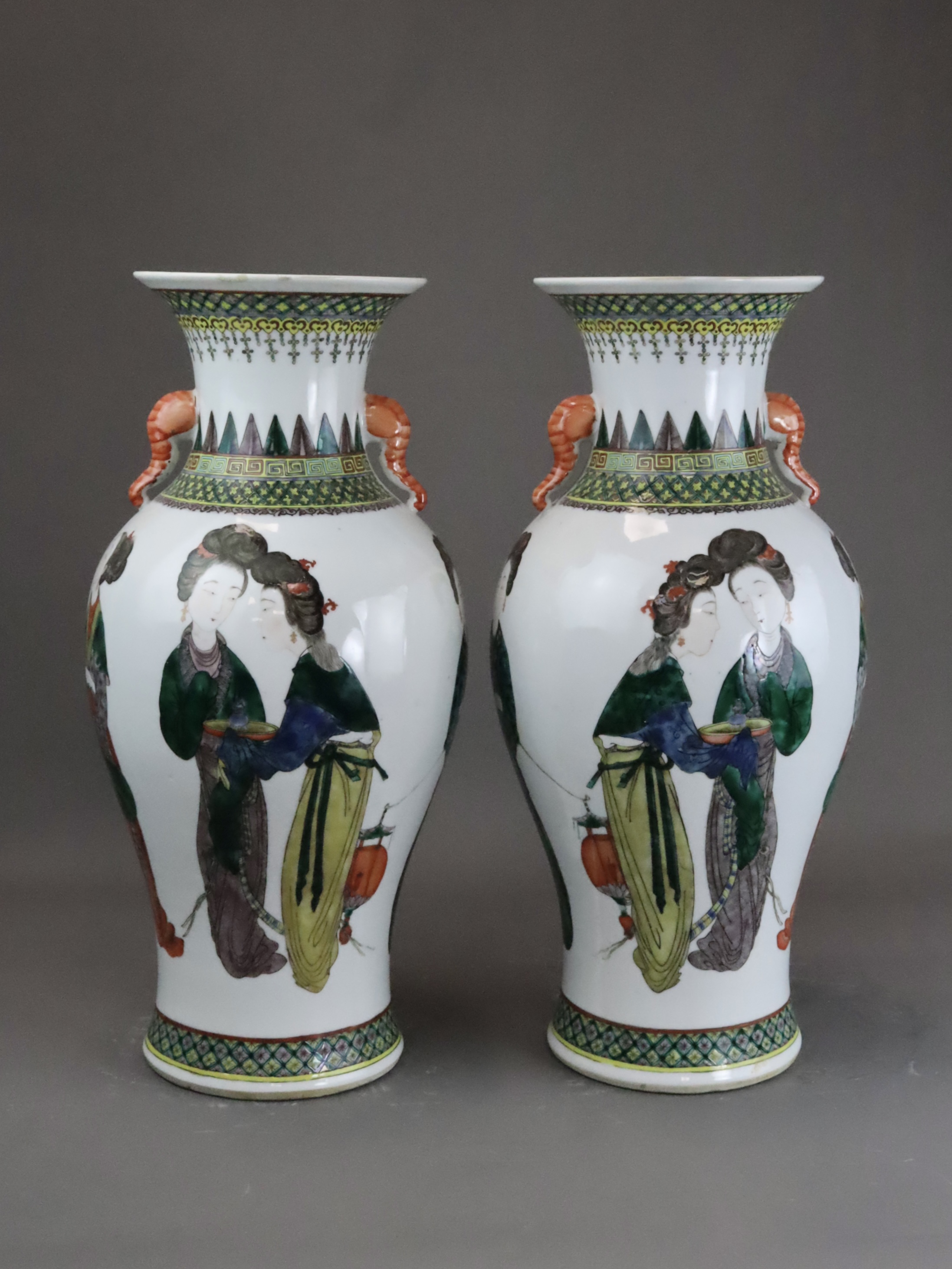 A  Pair of Erotic 'famille verte' Vases, 19th century - Image 4 of 11