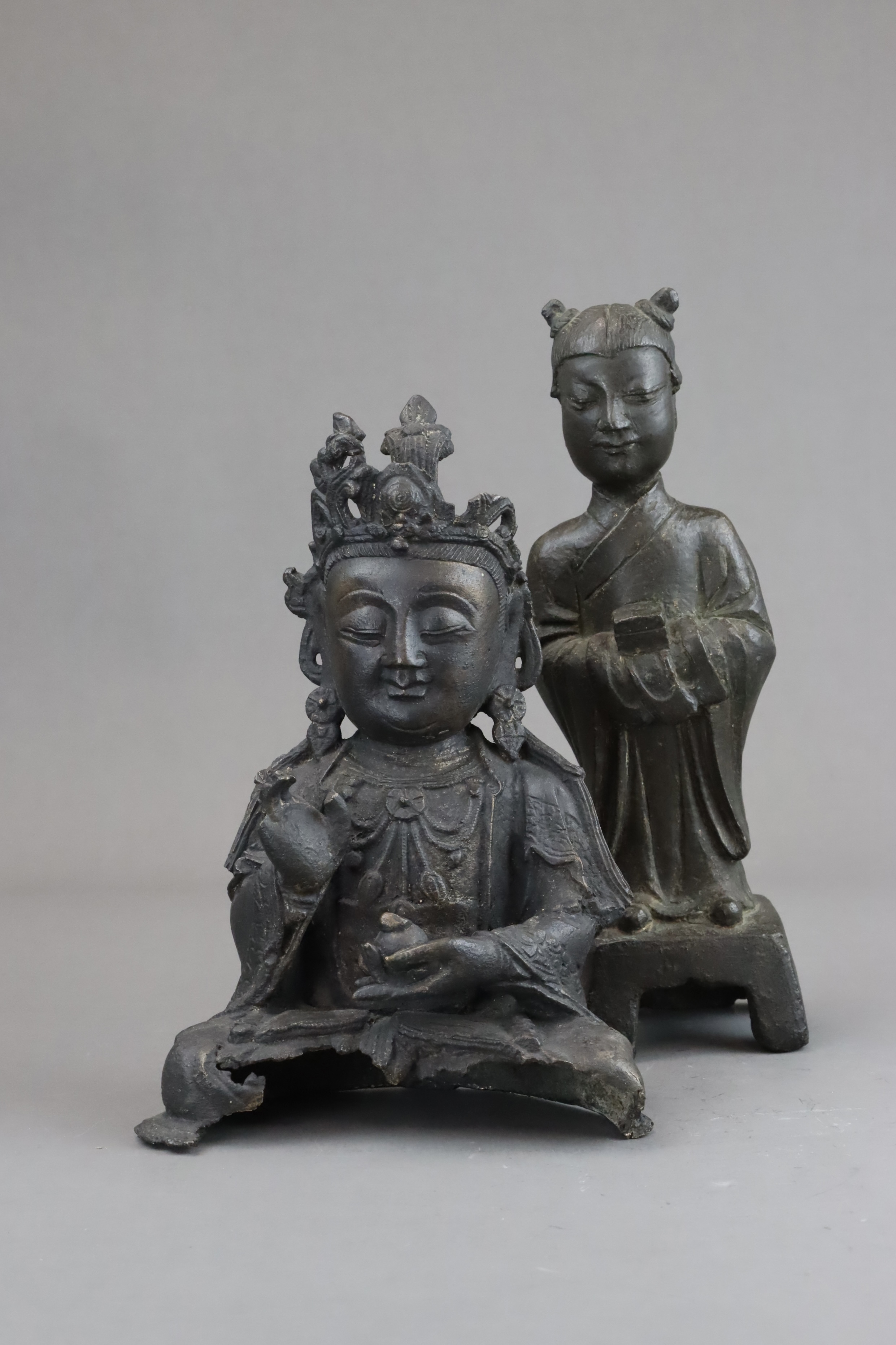 A Bronze Seated Bodhisattva, and a Standing Acolyte, Ming dynasty - Image 3 of 14