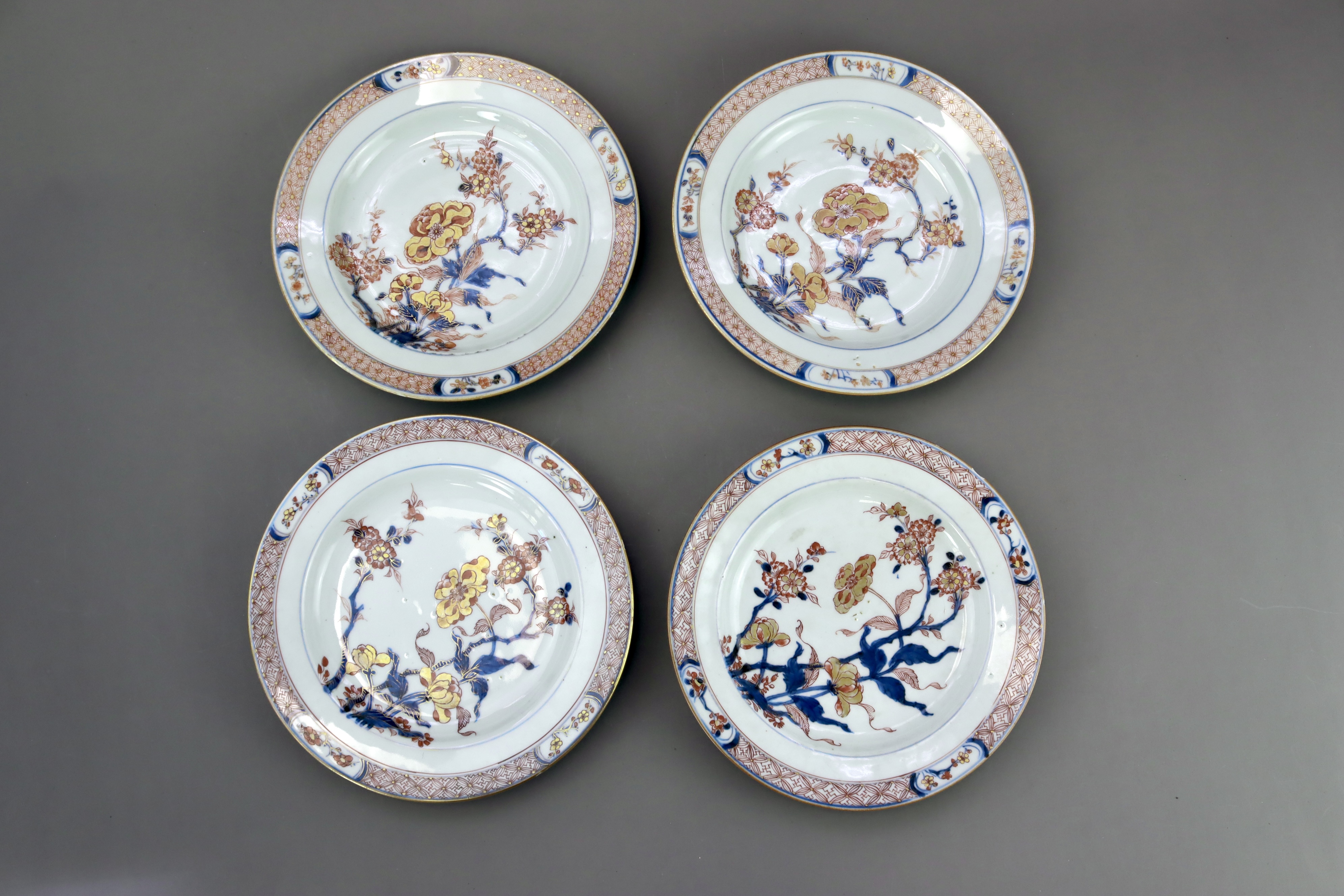 A Set of Thirteen Chinese Imari  Plates, Kangxi - Image 10 of 15