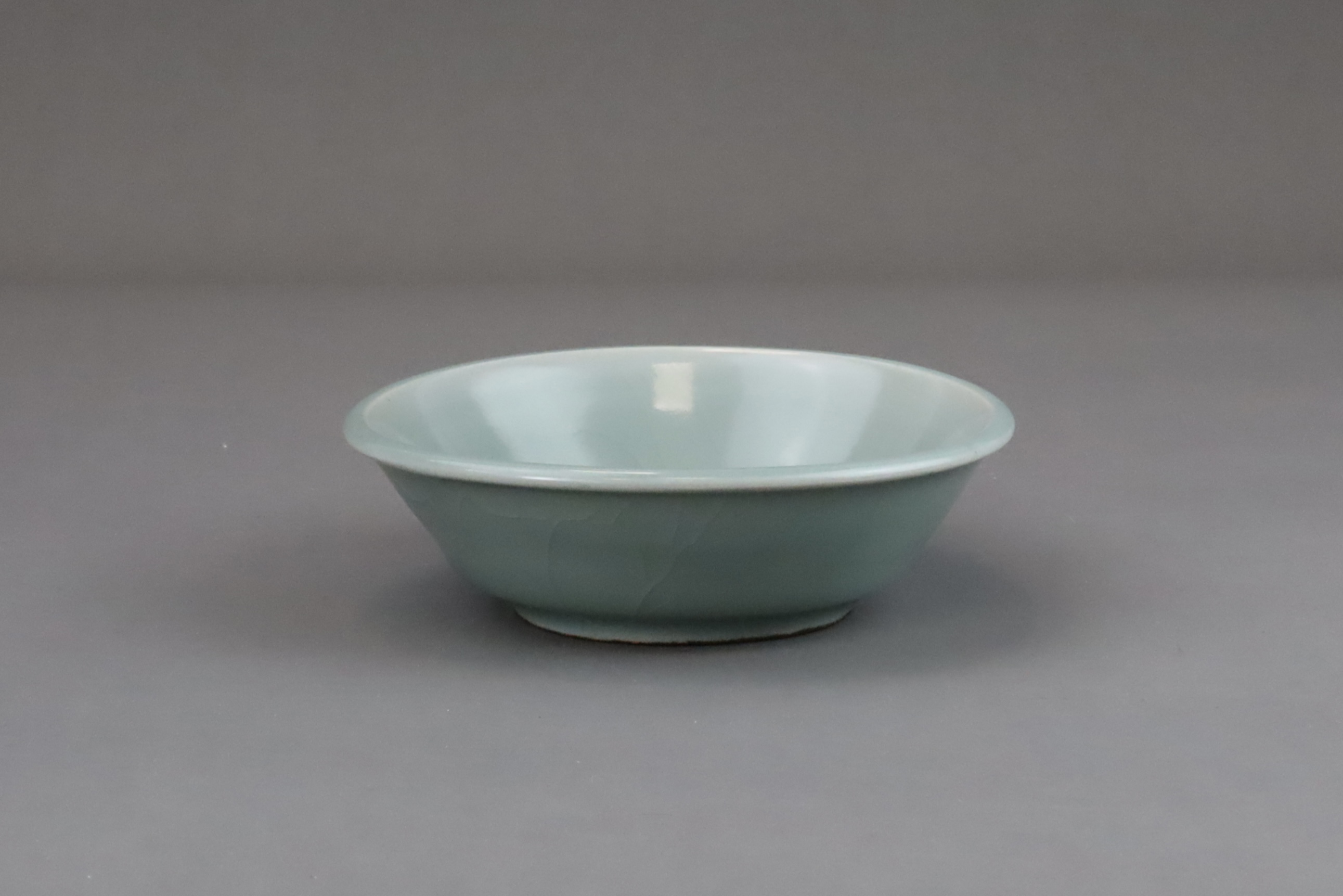 A Longquan Celadon Brushwasher, Song dynasty - Image 4 of 8
