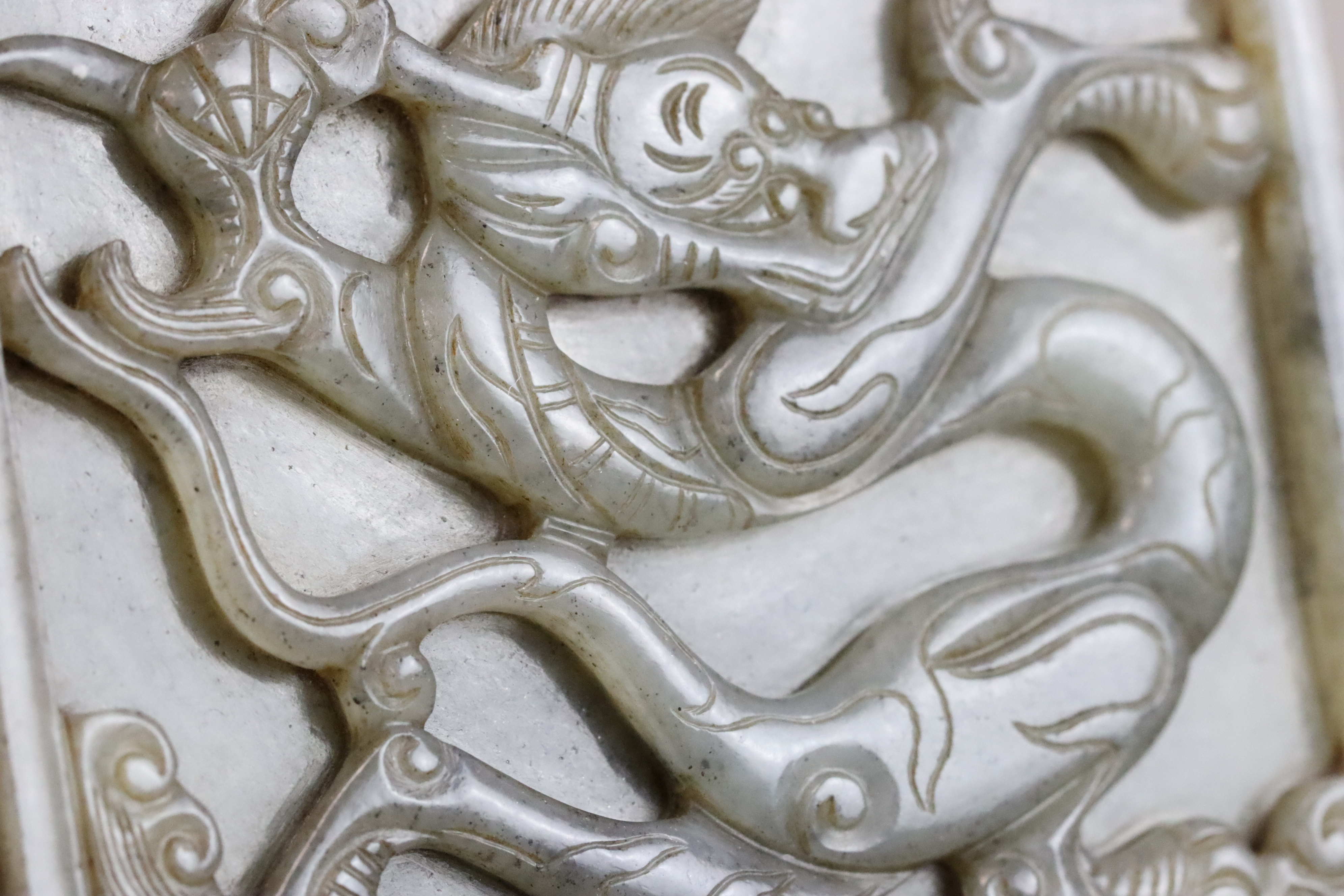 A Grey and Black Jade Dragon Belt Plaque, Ming dynasty - Image 6 of 8