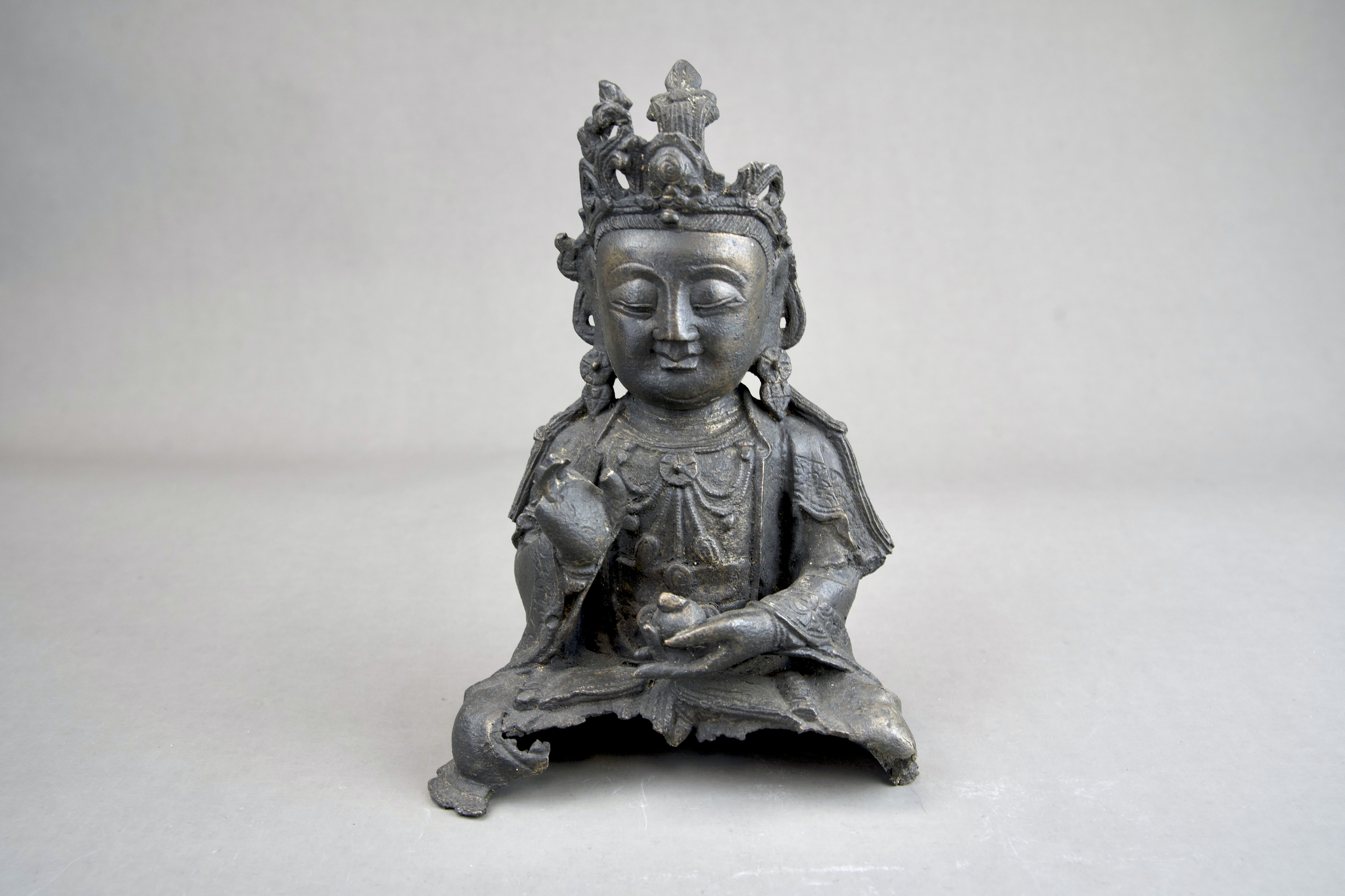 A Bronze Seated Bodhisattva, and a Standing Acolyte, Ming dynasty - Image 12 of 14