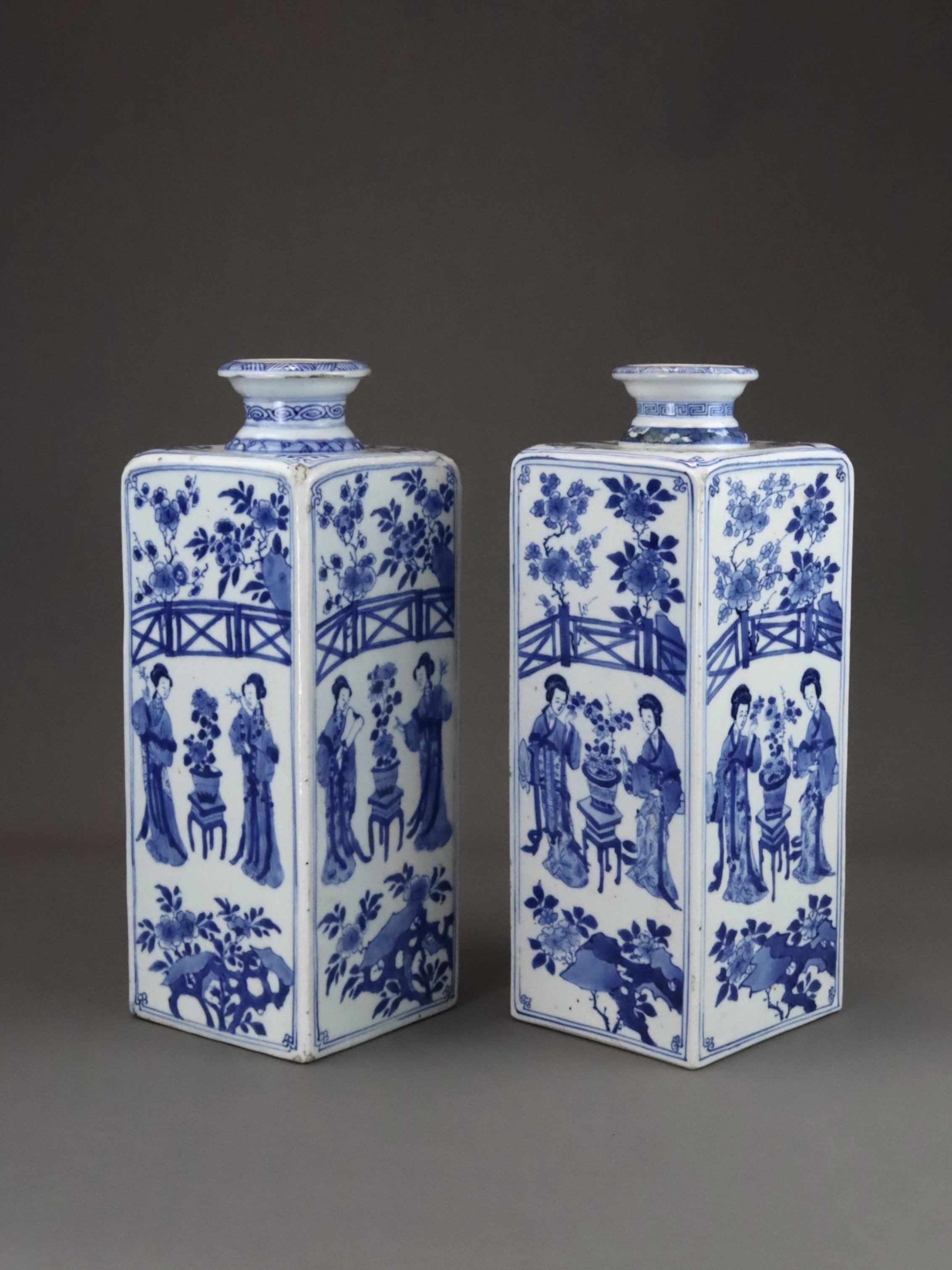 A Good Pair of Blue and White Square  Bottles with Ladies, Kangxi, - Image 6 of 9