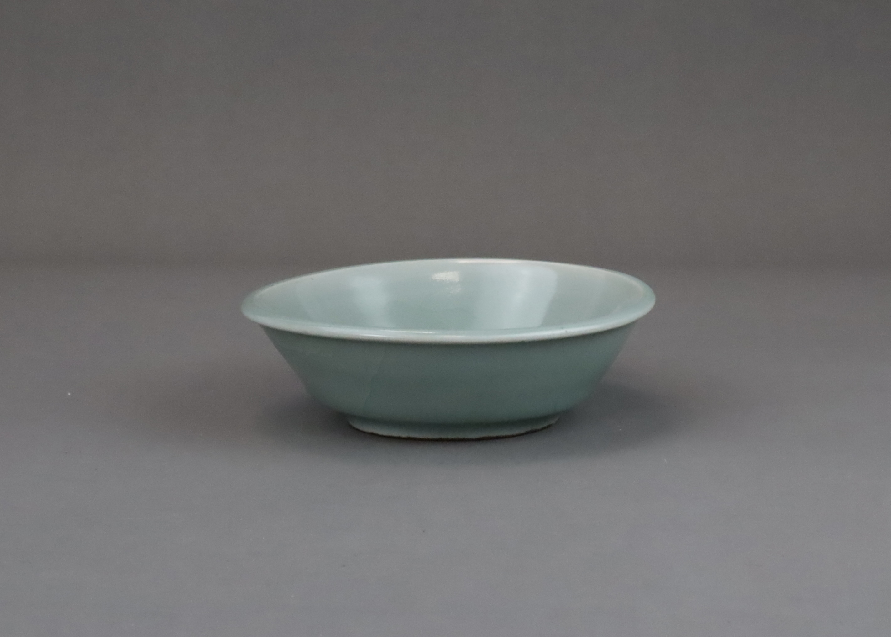 A Longquan Celadon Brushwasher, Song dynasty - Image 6 of 8