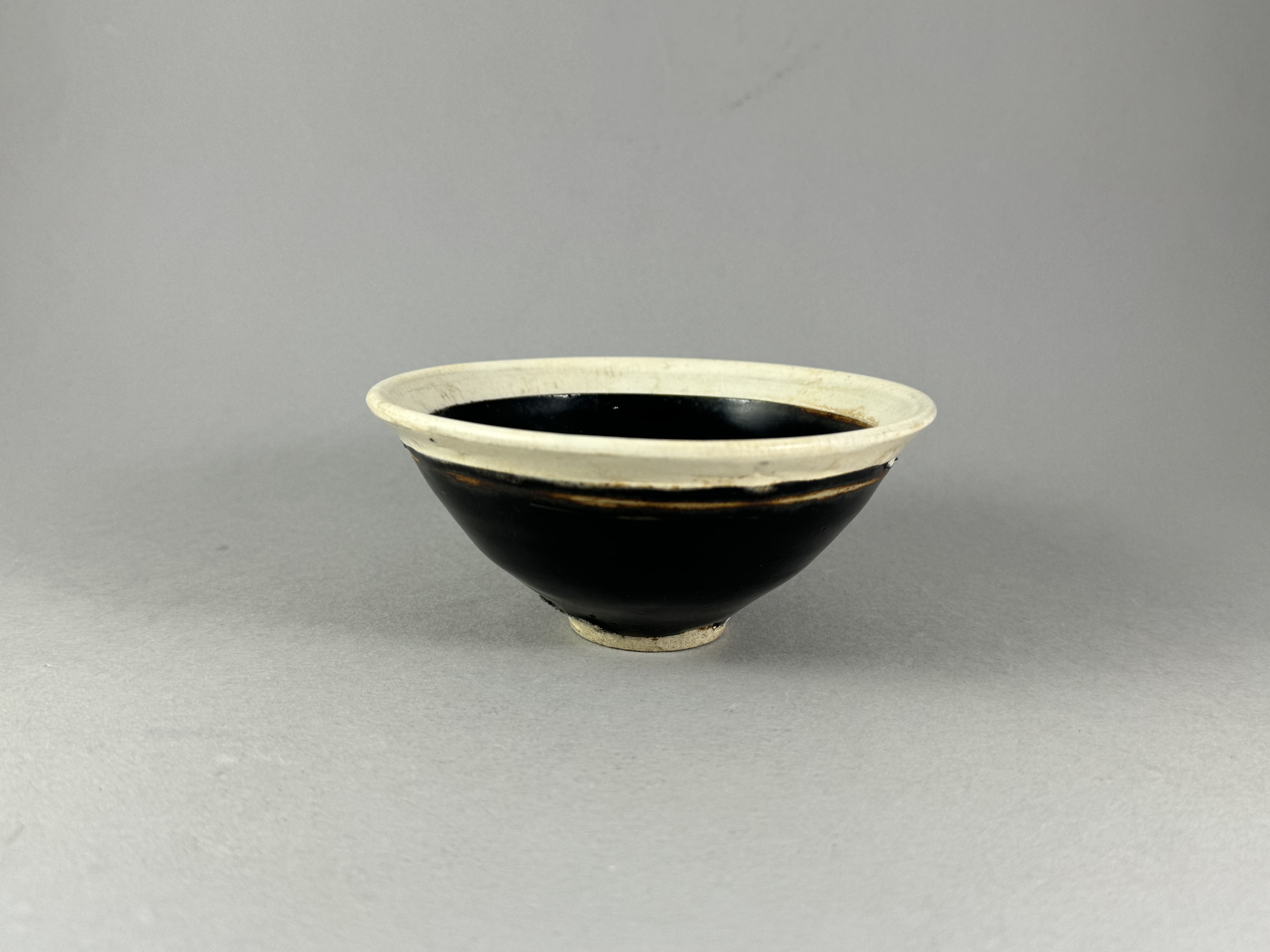 A Fine White-rimmed Black-glazed conical Bowl, Song dynasty - Image 7 of 7