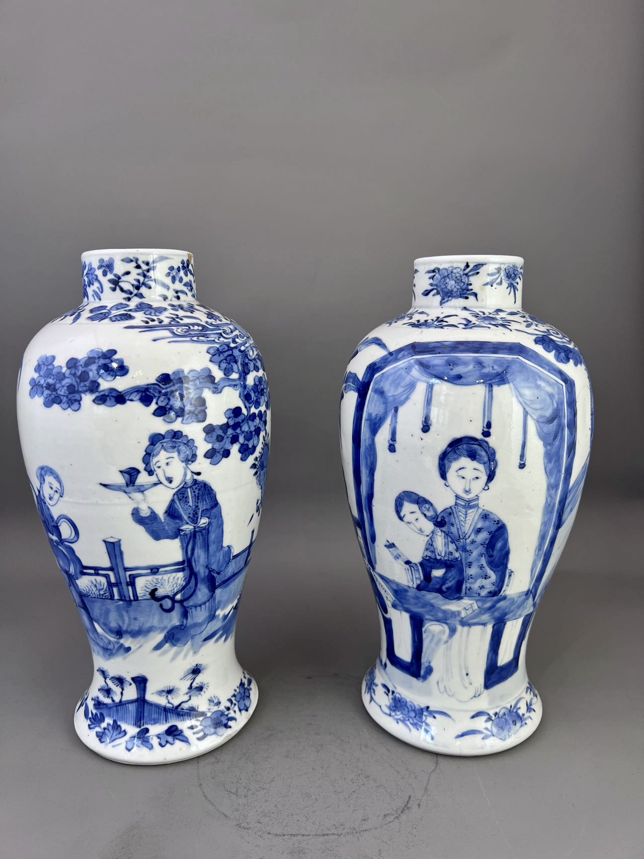 A Pair of blue and white Jars and Covers, Guangxu - Image 2 of 7