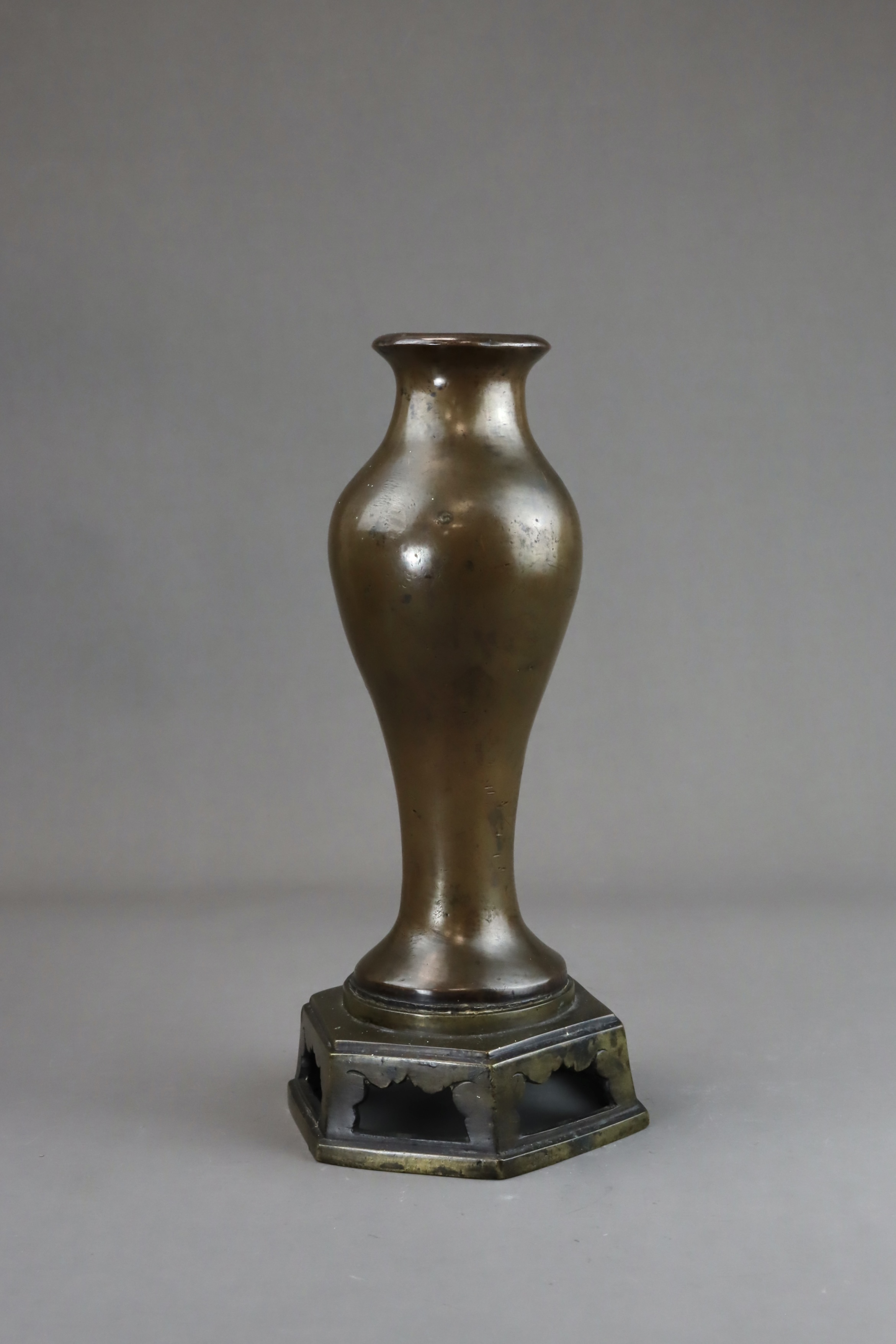 An Elegant Bronze Vase, Ming dynasty,