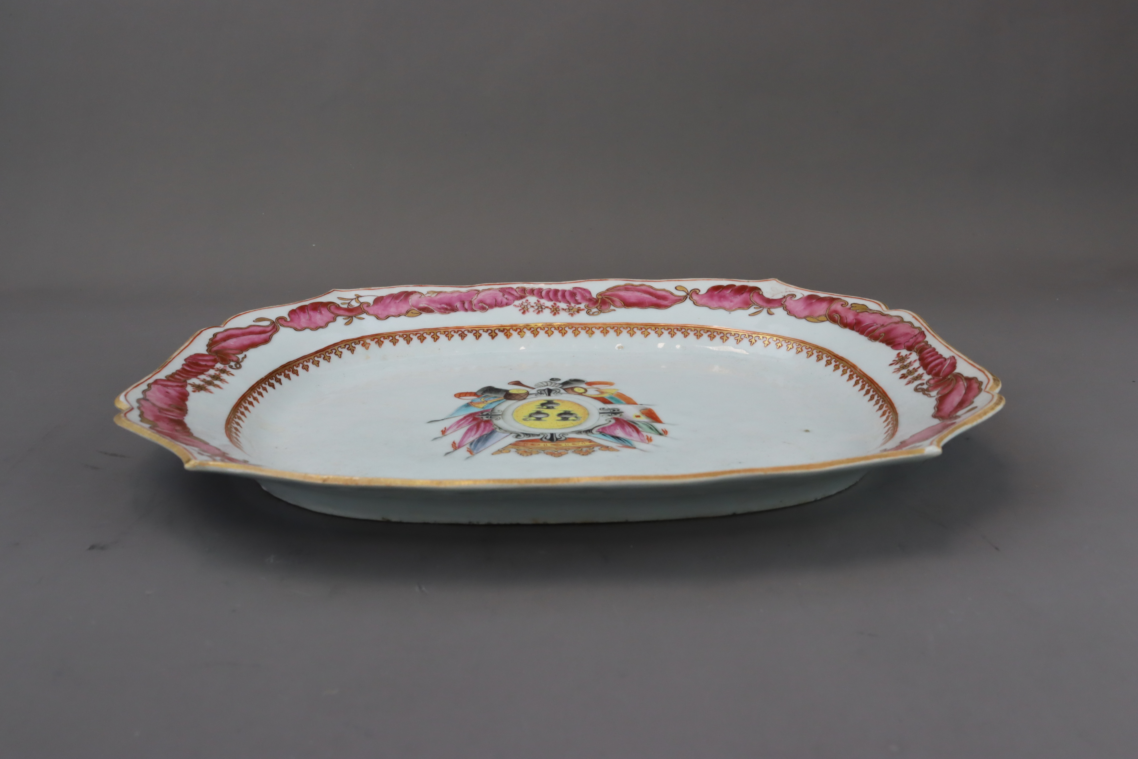 A 'famille rose' Armorial Meatdish, Qianlong - Image 6 of 6