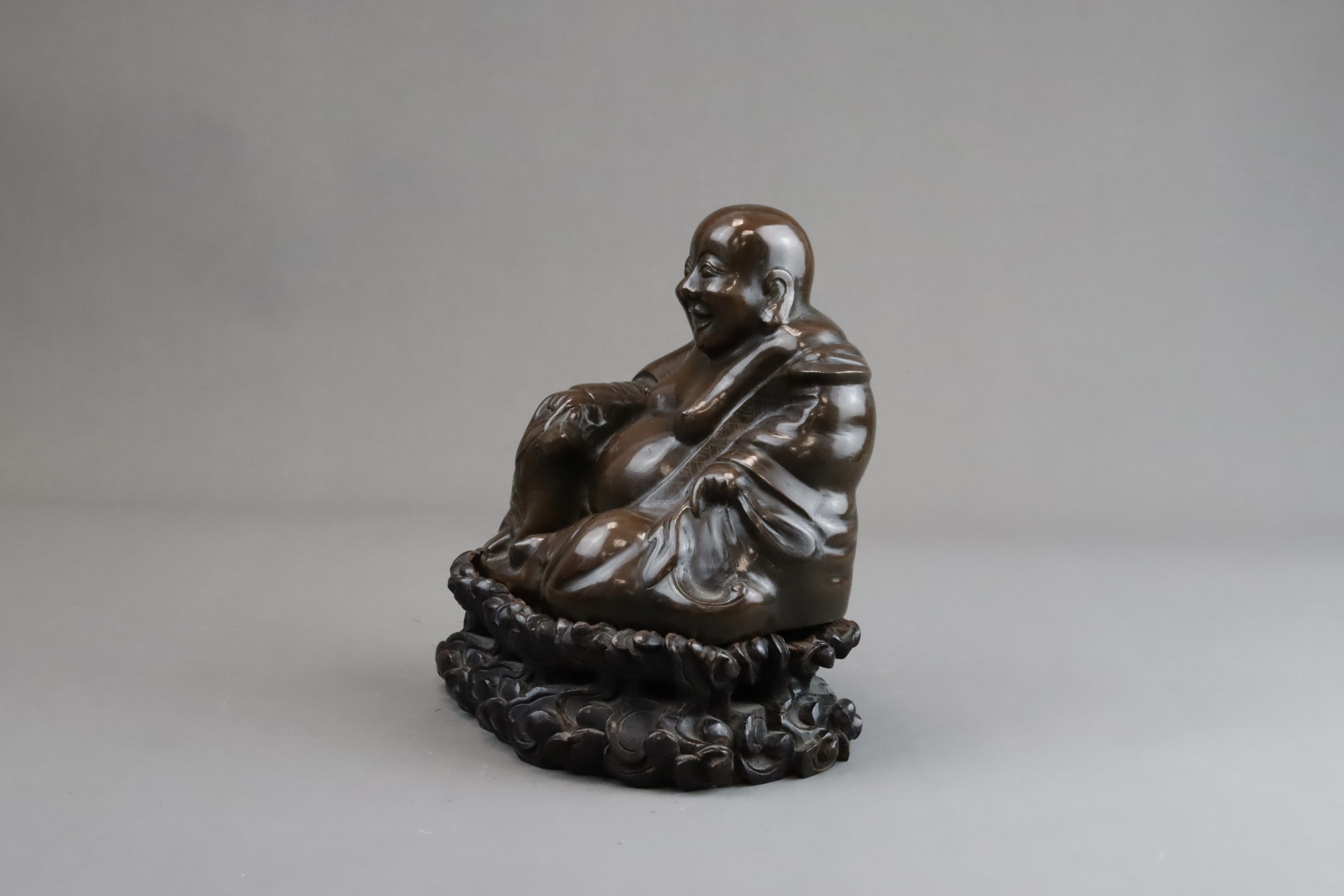 A Seated Inlaid Bronze Budai, Qing dynasty, - Image 3 of 9
