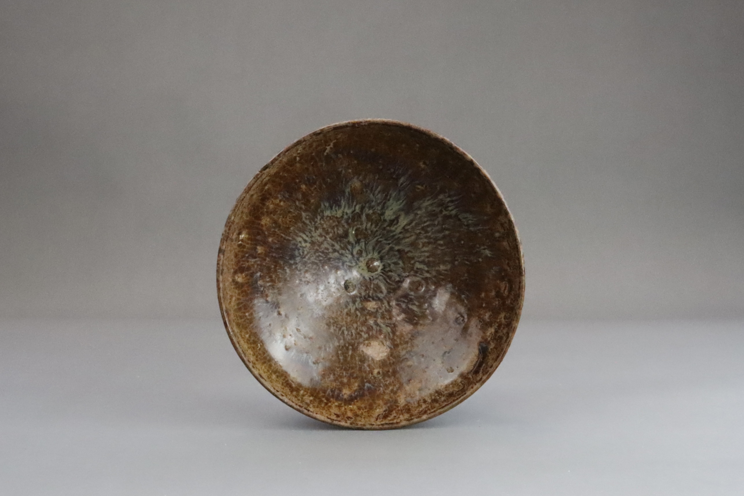 A Jizhou Phosphatic-glazed Bowl, Song dynasty - Bild 5 aus 6