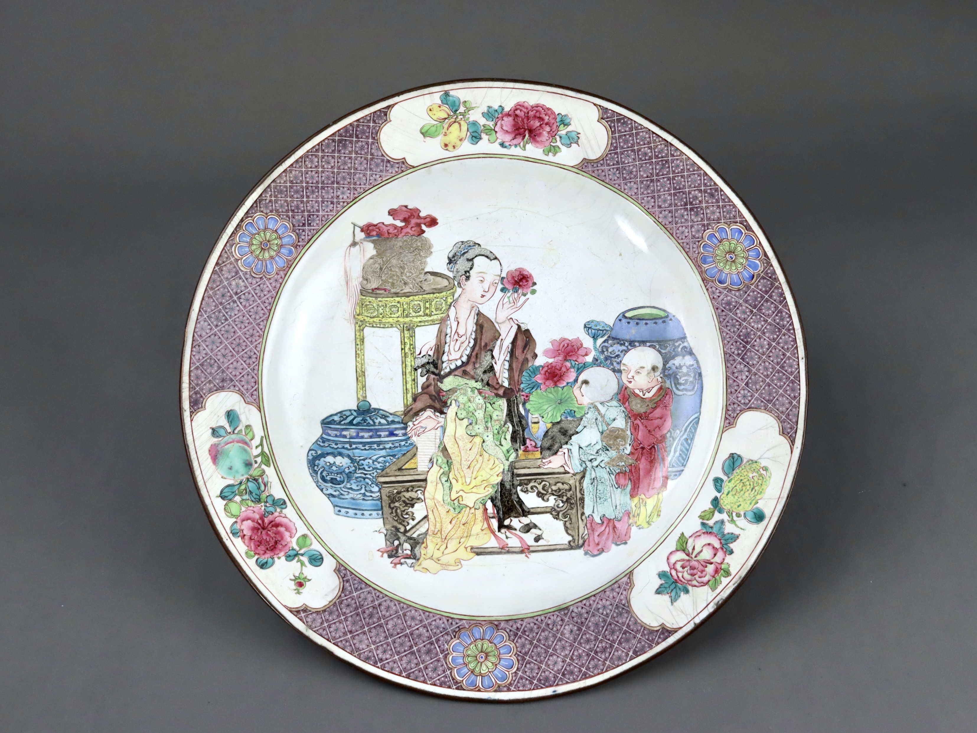 A Ruby Back Canton Enamel 'Ladies' Plate, Yongzheng - Image 2 of 6