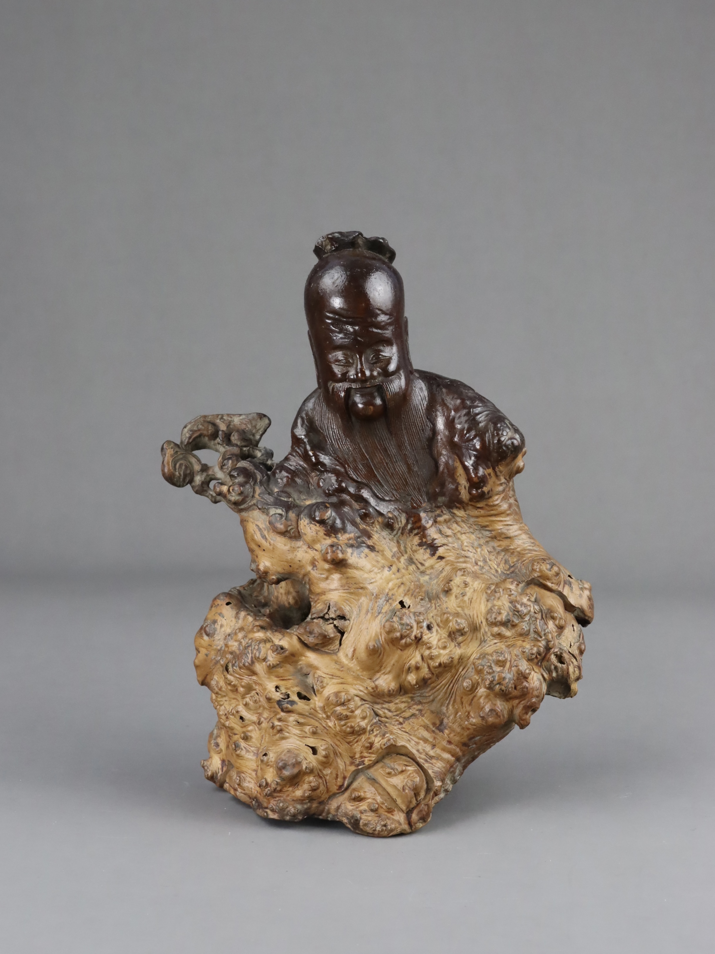 A Root Wood Carving of Shoulao, Qing dynasty - Image 2 of 11