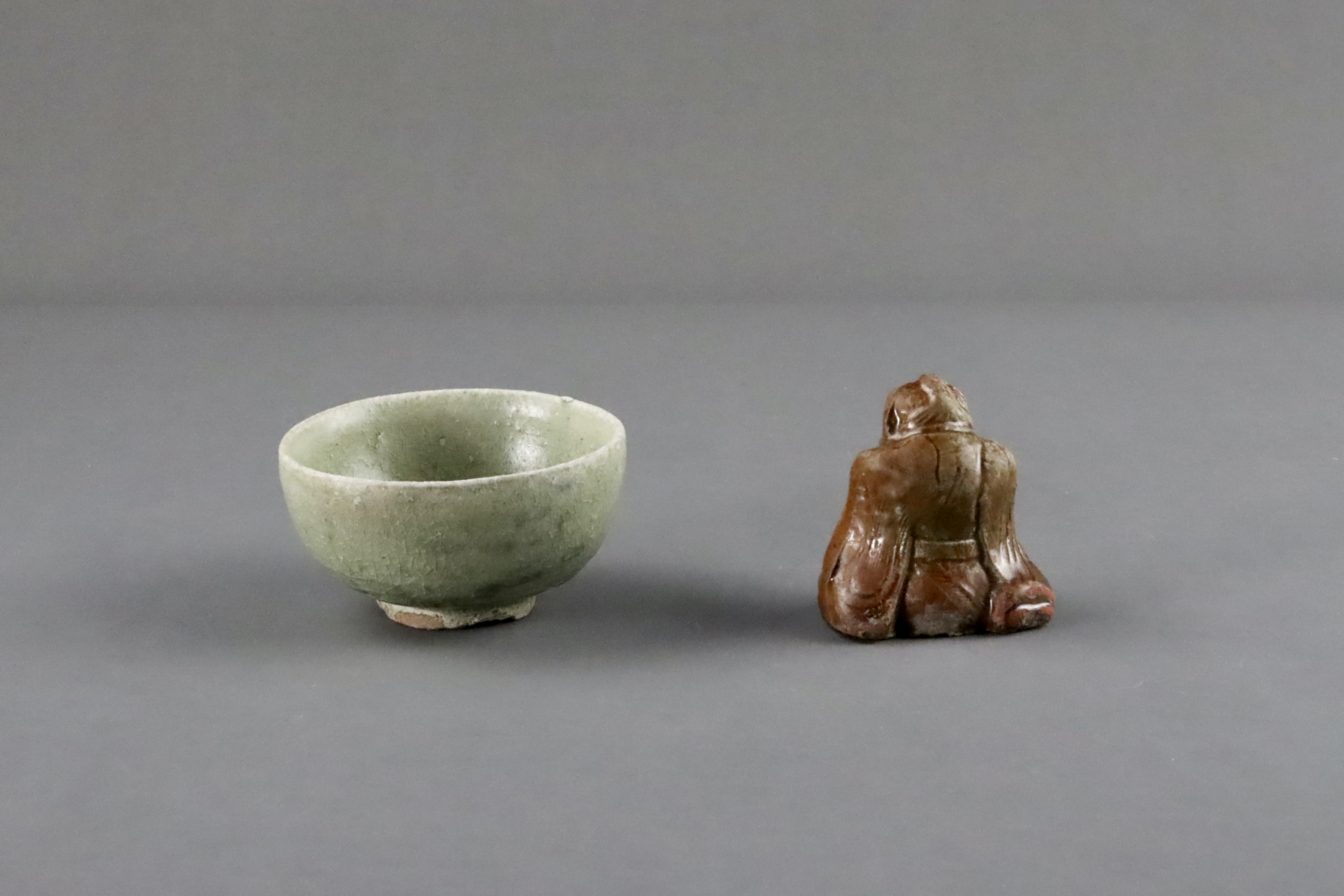 An Amber-glazed Figure and A Celadon Cup, Han dynasty and Sui dynasty - Image 4 of 9