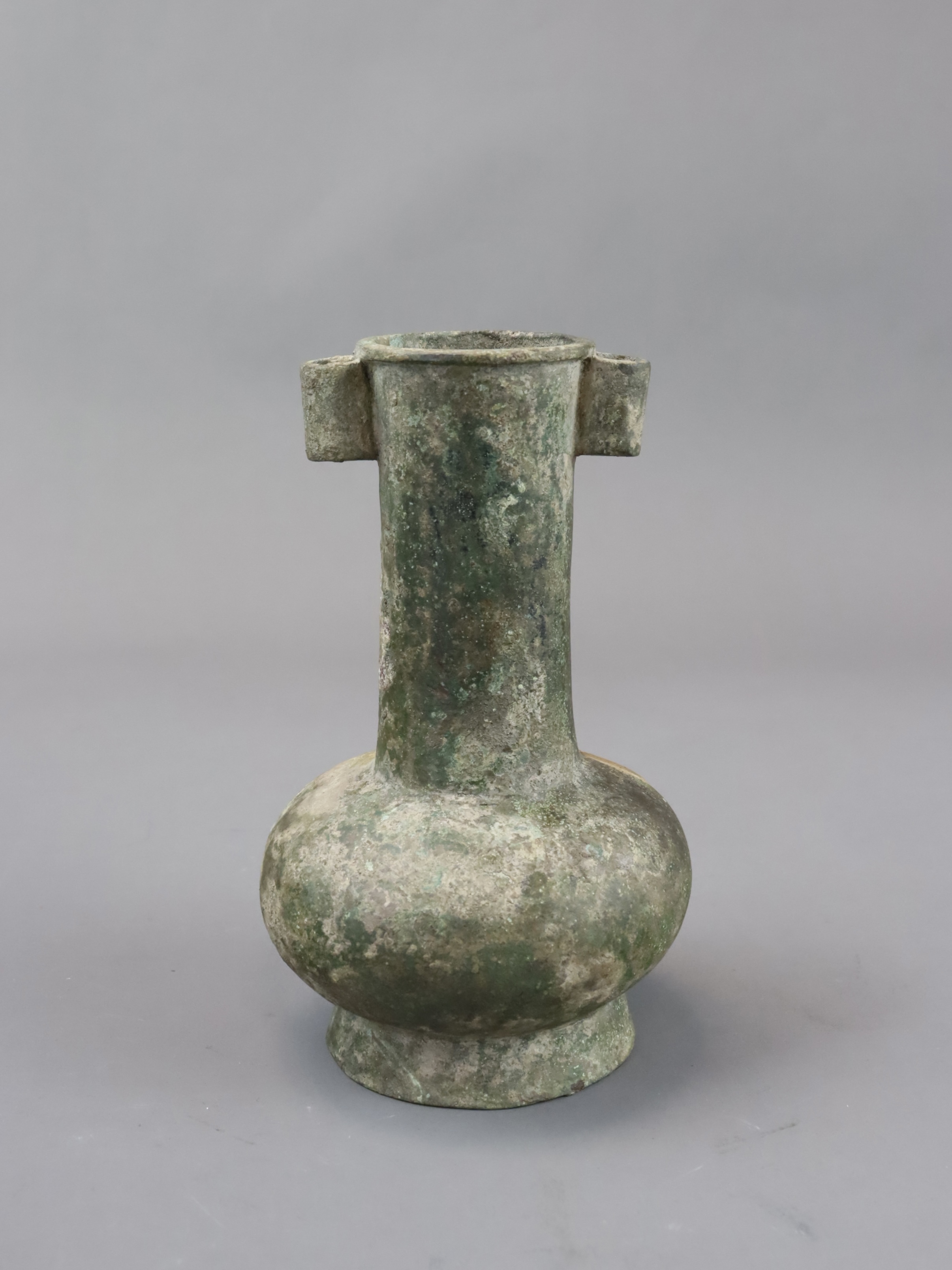 A Bronze 'Arrow' Vase, Song dynasty - Image 3 of 9