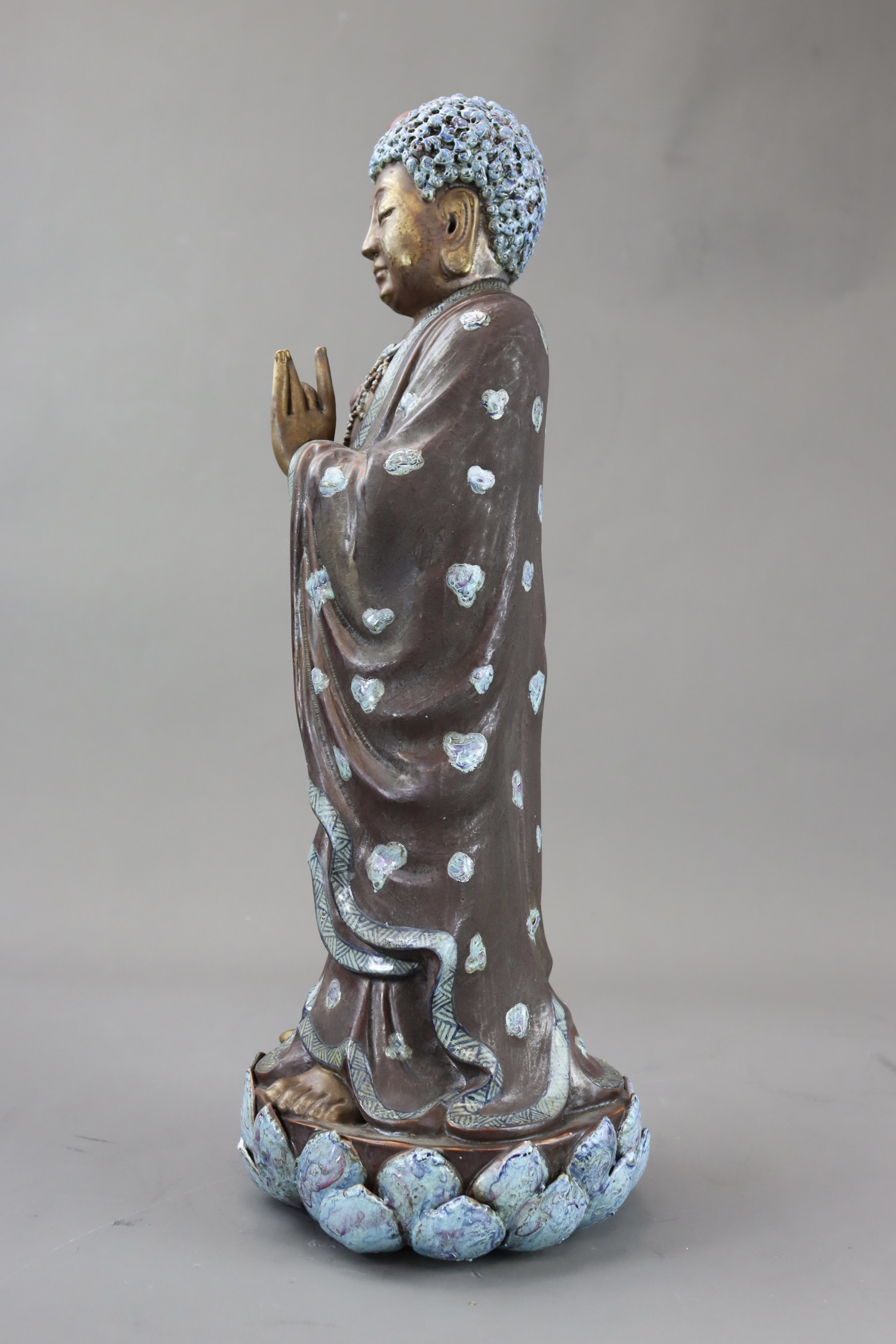 A Porcelain Buddha imitating Bronze, Qing dynasty, - Image 2 of 8