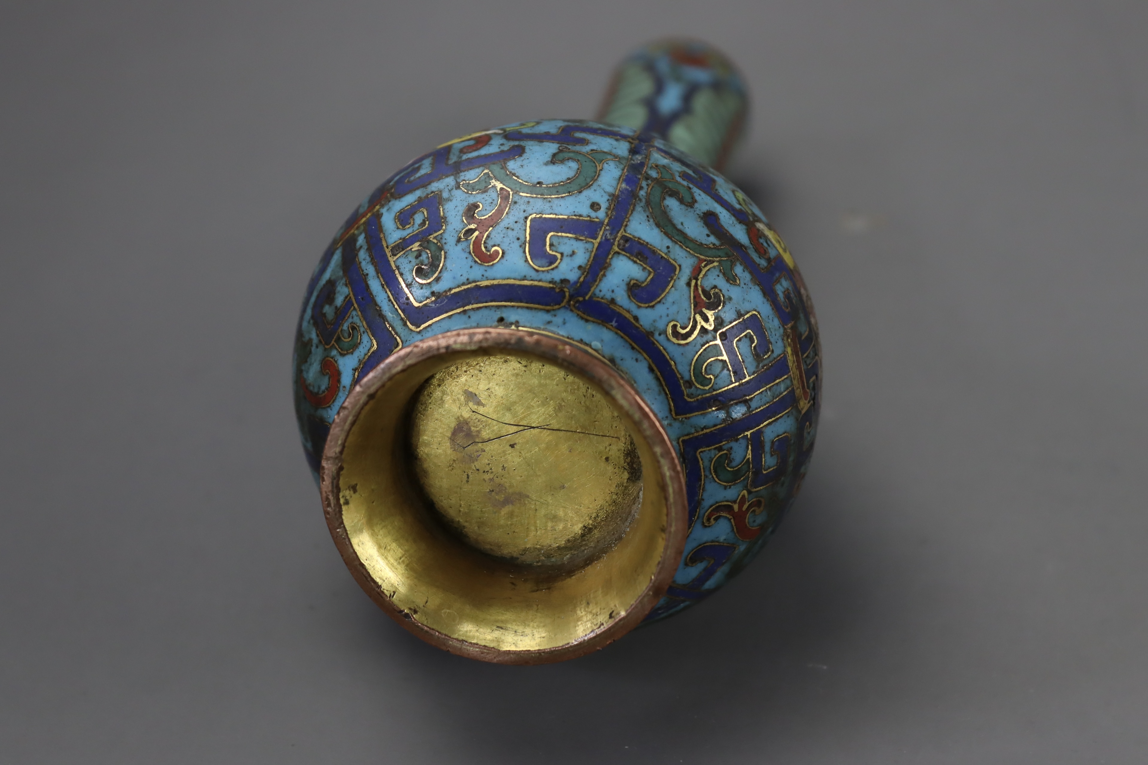 A Cloisonne Bottle Vase, Qianlong, - Image 6 of 7