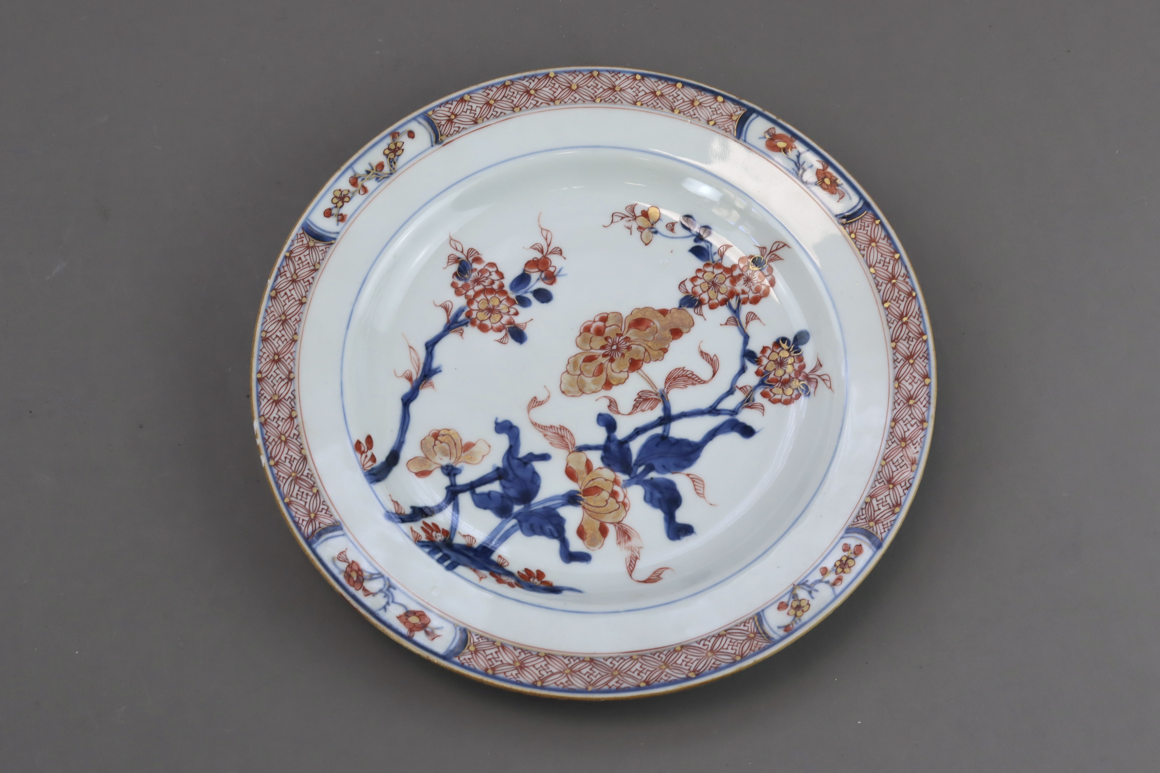A Set of Thirteen Chinese Imari  Plates, Kangxi - Image 7 of 15