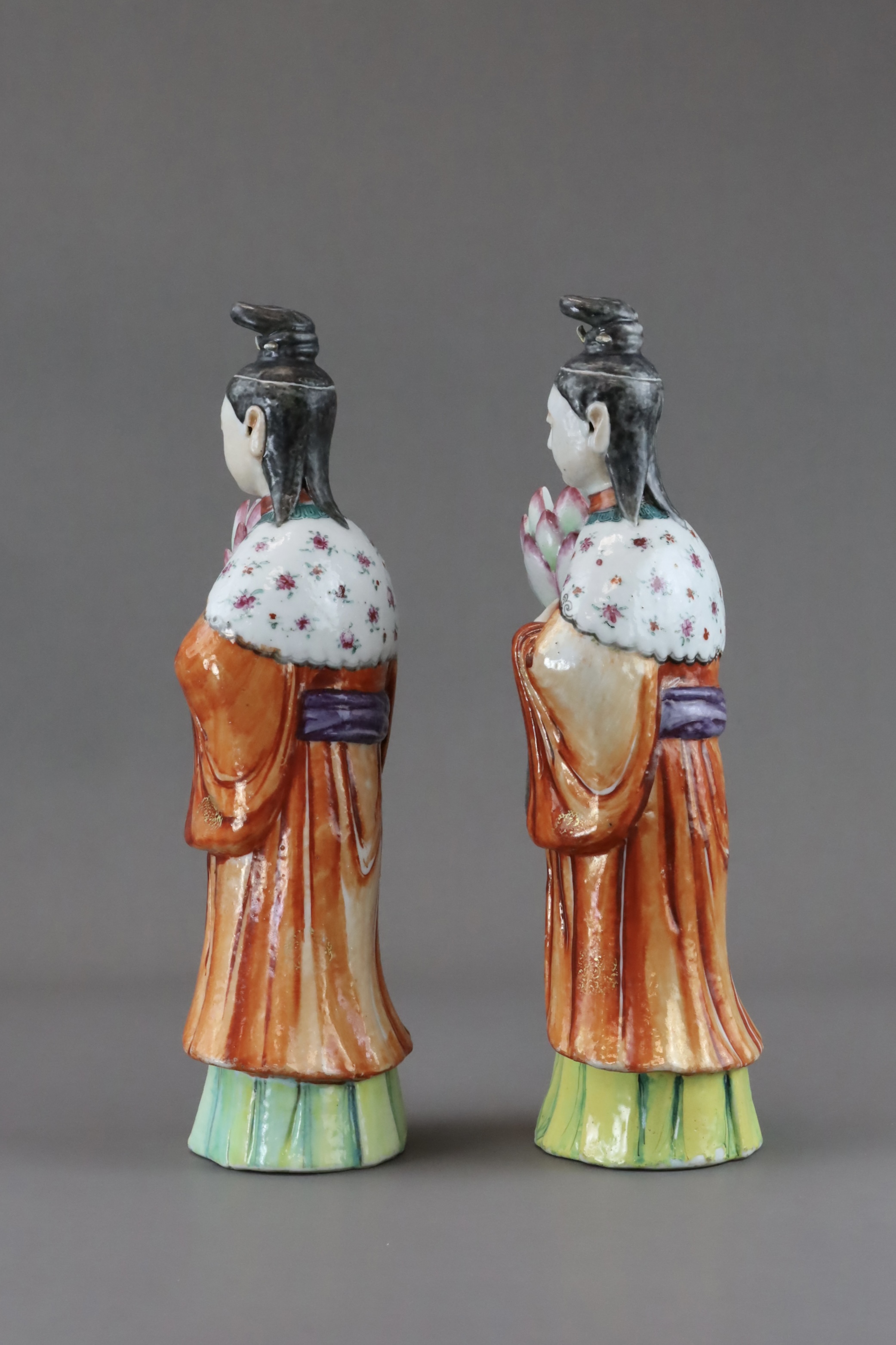 A Pair of 'famille rose' Ladies, Qianlong - Image 4 of 12