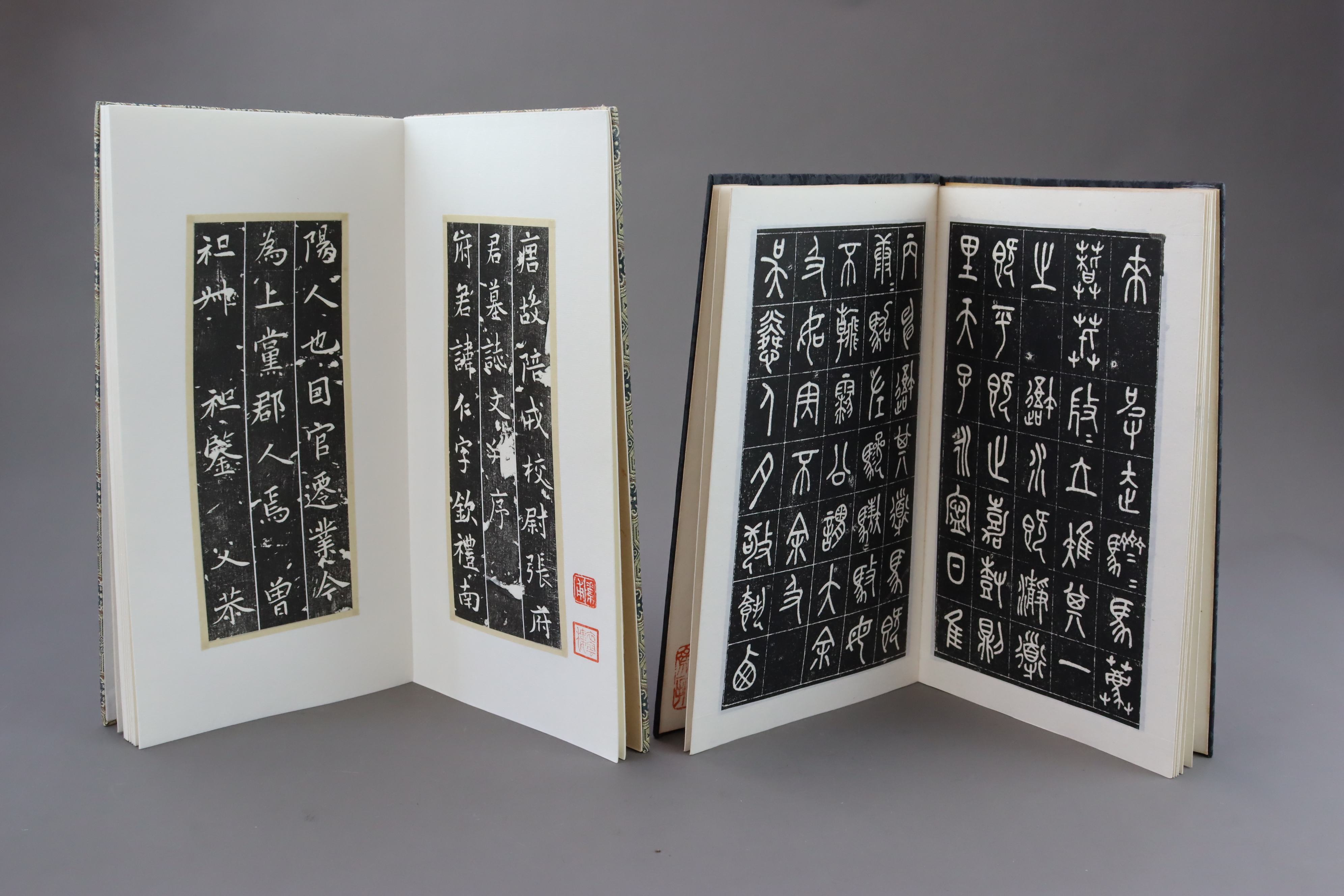 Two Chinese Calligraphy Rubbing, rubbing of Wu Changshuo's calligraphy and a rubbing of a tombstone - Image 2 of 6